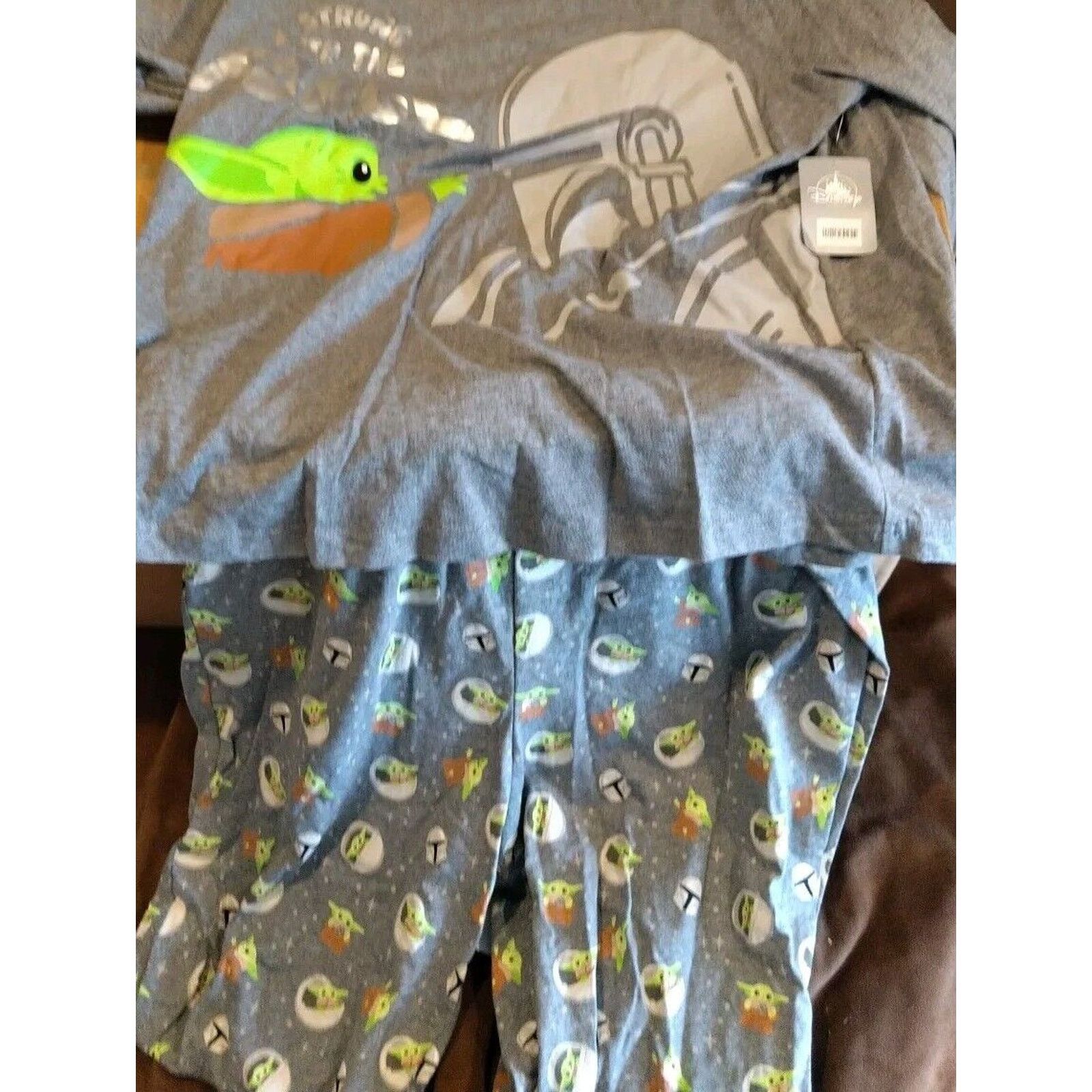 Disney NIB ! Grogu & Din Djarin Pajama Set for Adults Star Wars XL Size XL / US 12-14 / IT 48-50 - 4 Thumbnail