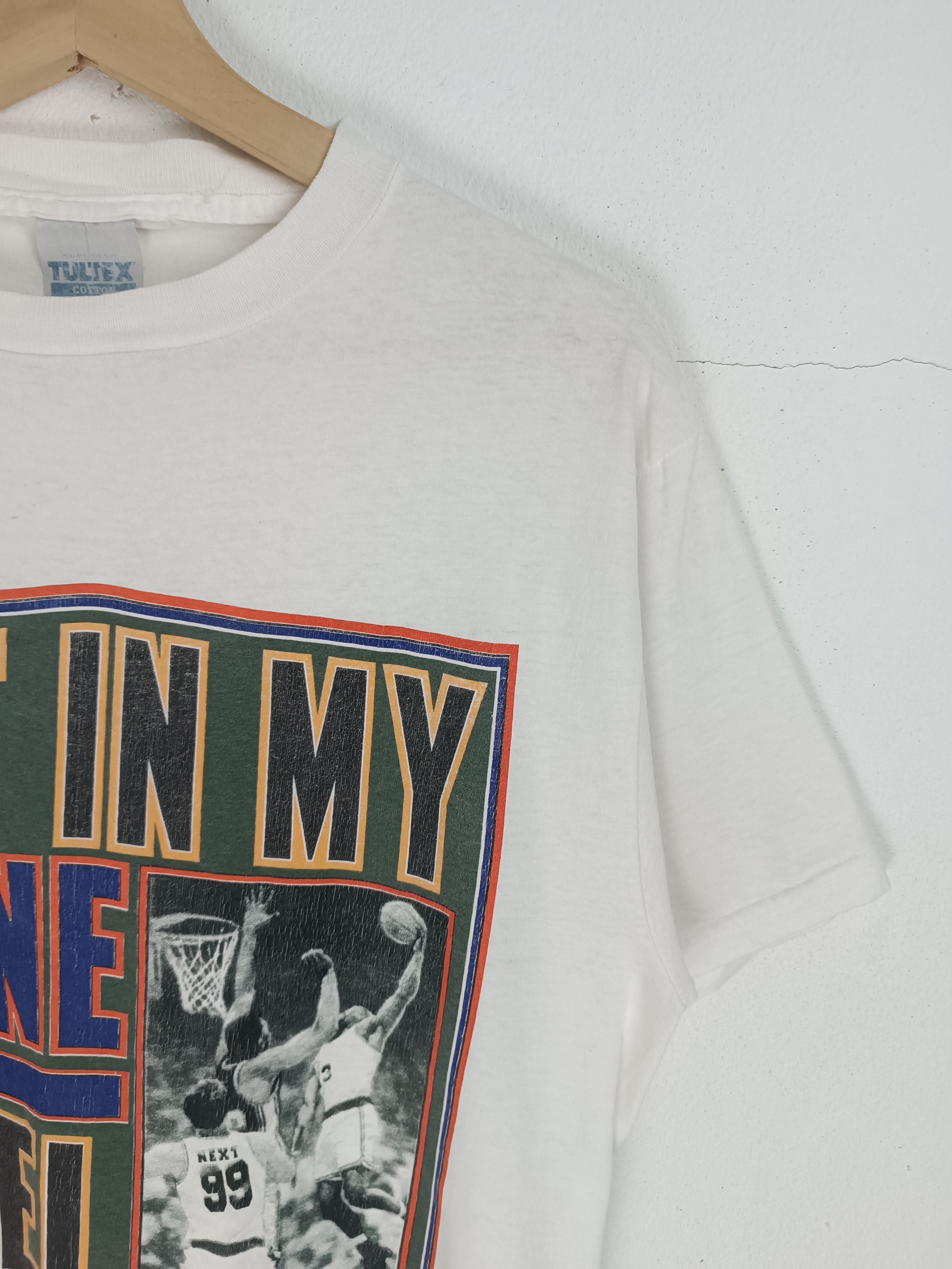 NBA VINTAGE 2000s NBA GET IN MY LANE QUOTES JORDAN HUMOR TEE Size US M / EU 48-50 / 2 - 7 Thumbnail