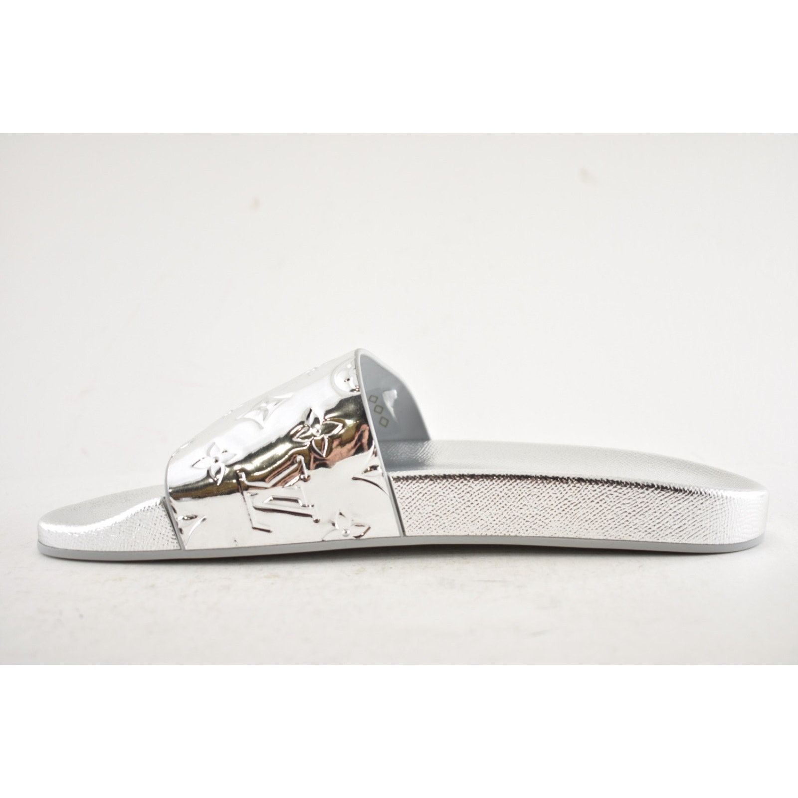 Louis Vuitton Louis Vuitton Chrome Mirror LV Slide Sandal UK 9 US 10 11 Size US 10 / EU 43 - 10 Thumbnail