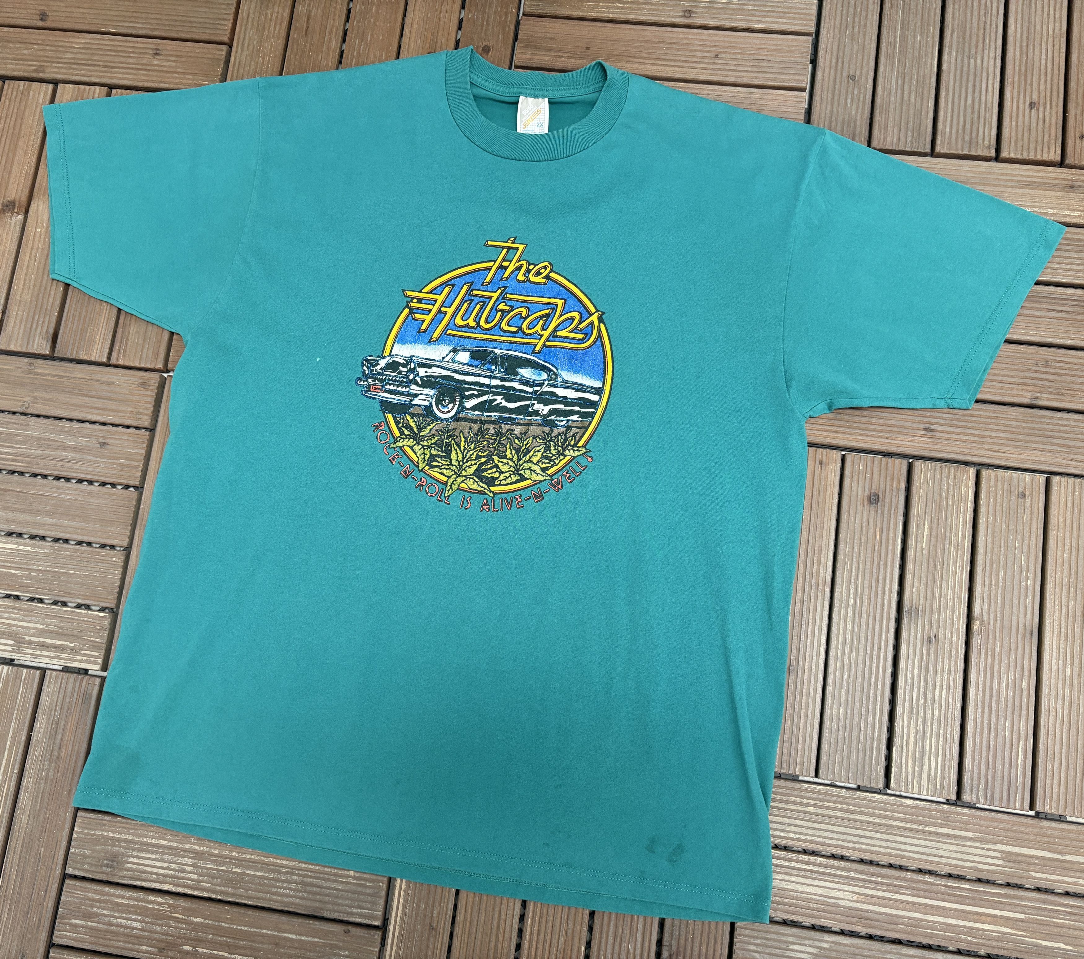 Vintage The Hubcap Rock-N-Roll Is Alive-N-Well Vintage Tee Size US XXL / EU 58 / 5 - 3 Thumbnail