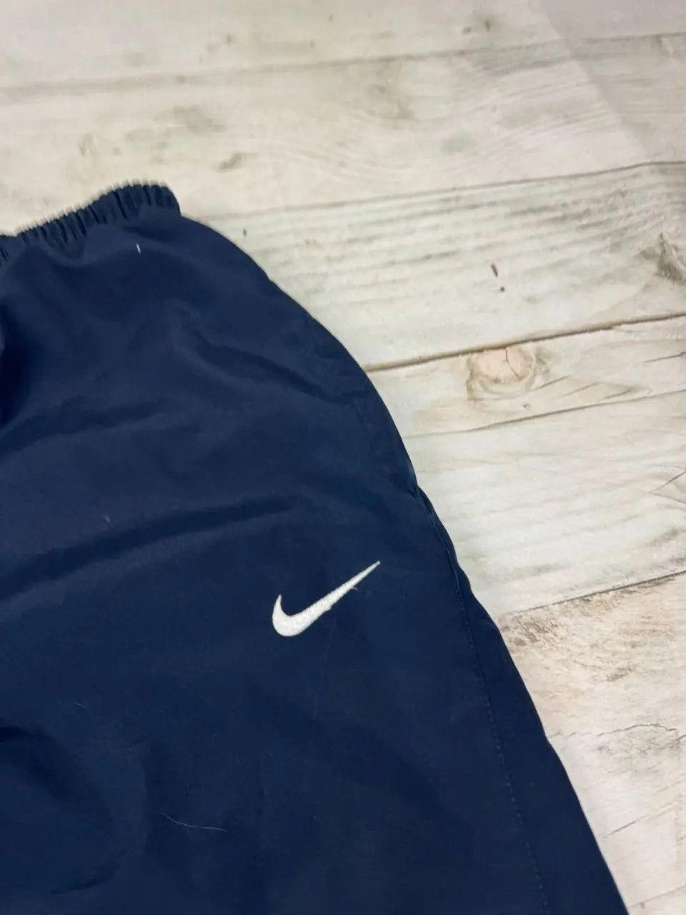 Nike Vintage Nike Track Pants 00s Swoosh Nylon Y2K Size US 34 / EU 50 - 9 Thumbnail