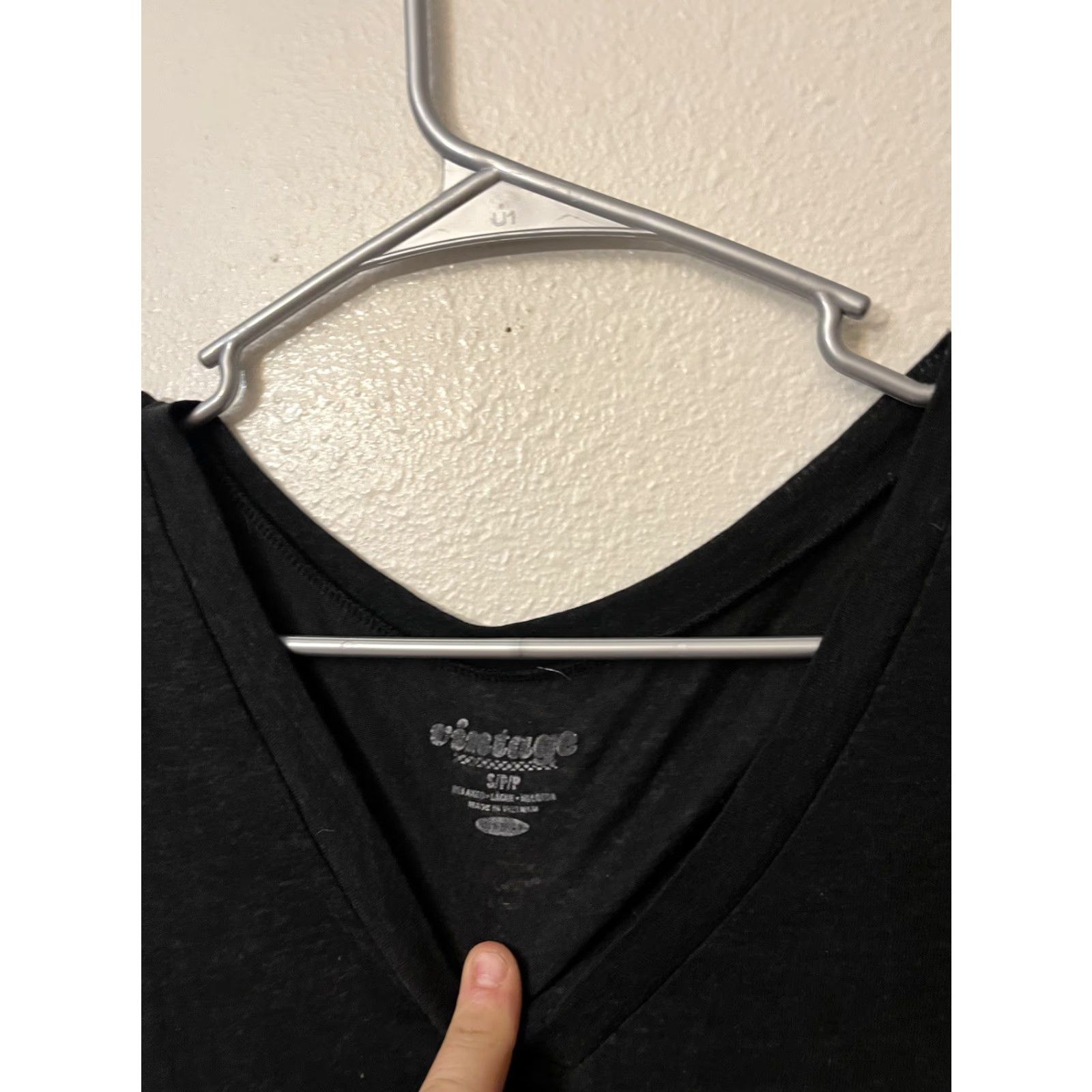 Old Navy Old Navy T-Shirt Short Sleeve V-Neck Black 100% Cotton Slim Regular Women S Small Vintage No N/A Size S / US 4 / IT 40 - 3 Thumbnail