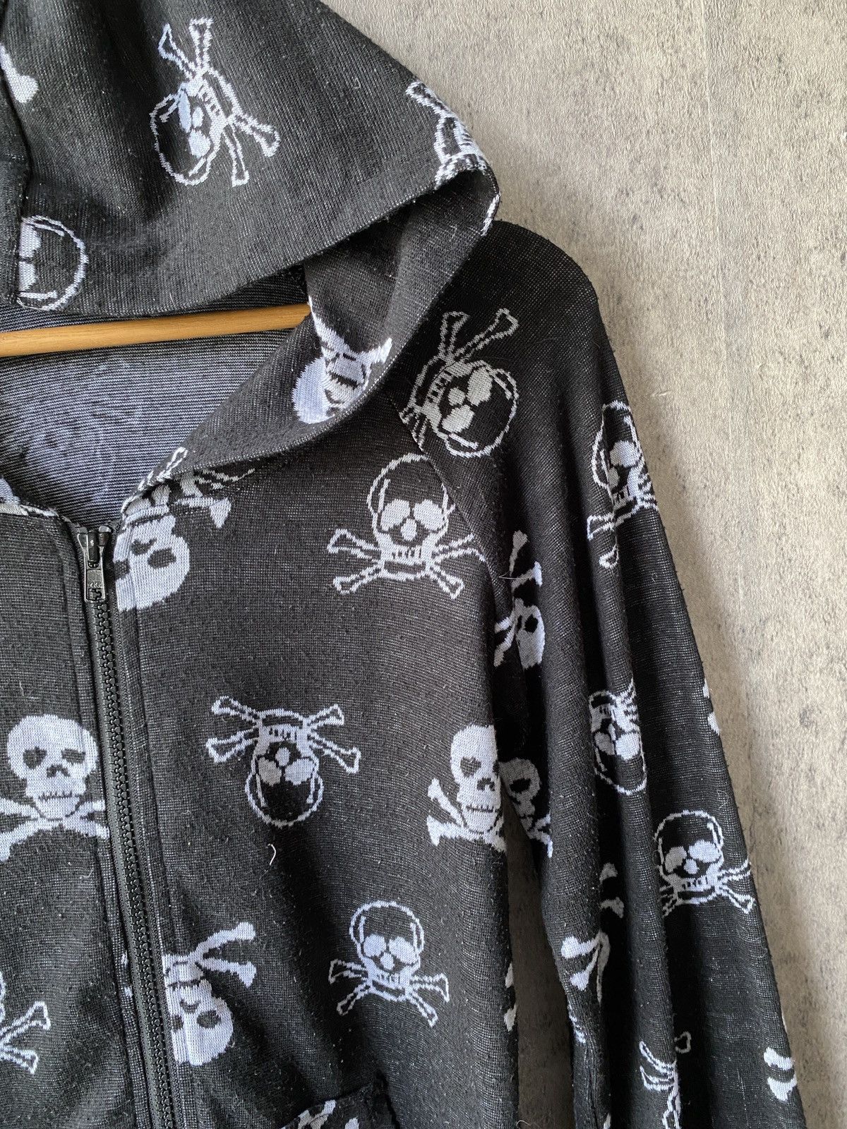 If Six Was Nine Crazy Angle Skulls Design Hoodie Size US M / EU 48-50 / 2 - 6 Thumbnail
