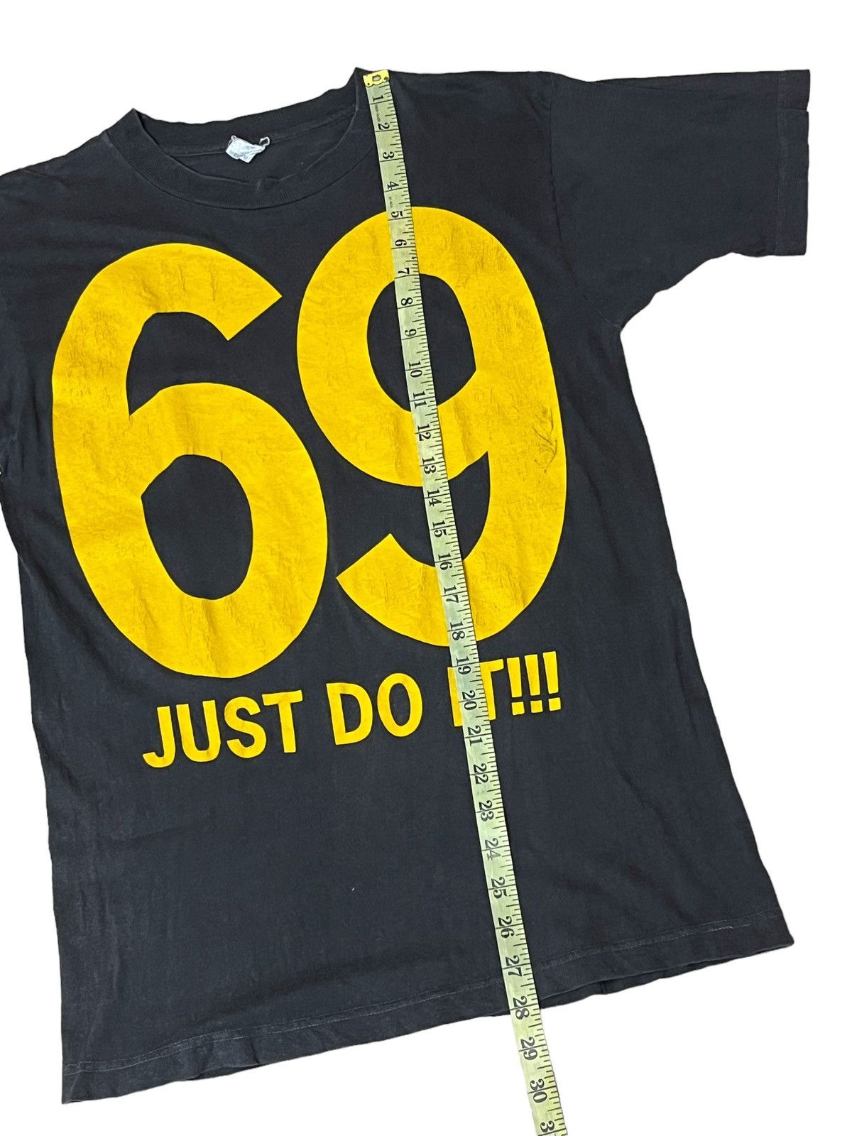 Band Tees NICE🔥BRYAN ADAMS 69 JUST DO IT TOUR BAND TEE SHIRT Size US S / EU 44-46 / 1 - 10 Thumbnail