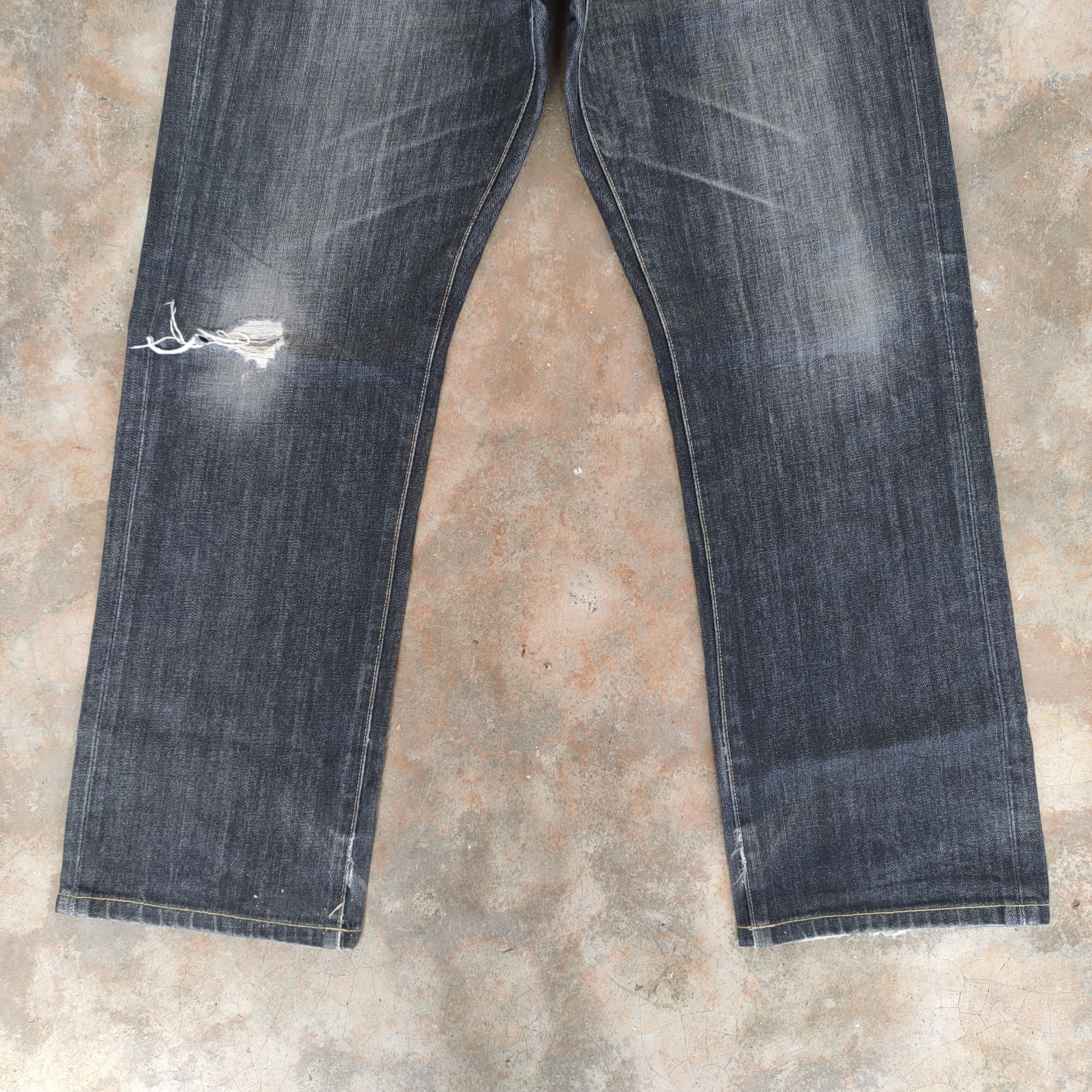 Japanese Brand Vintage Japan faded black jeans denim pants Size US 35 - 4 Thumbnail
