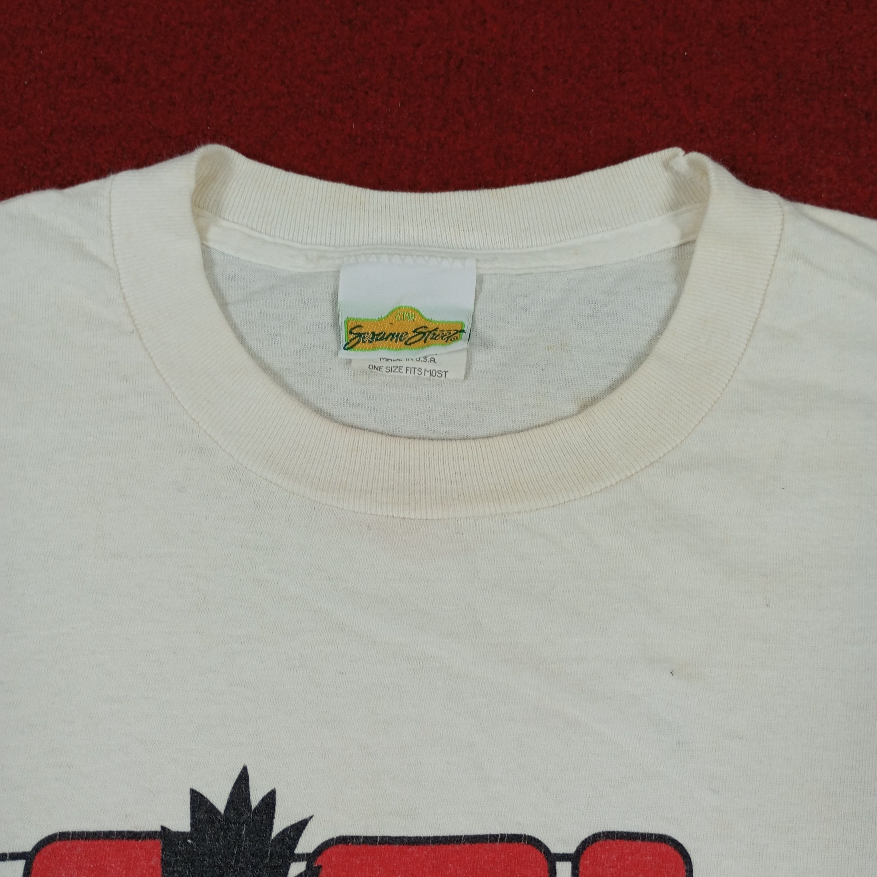 Vintage Sesame Street Cartoon Streetwear Style Vintage Tshirt Size US XL / EU 56 / 4 - 7 Thumbnail