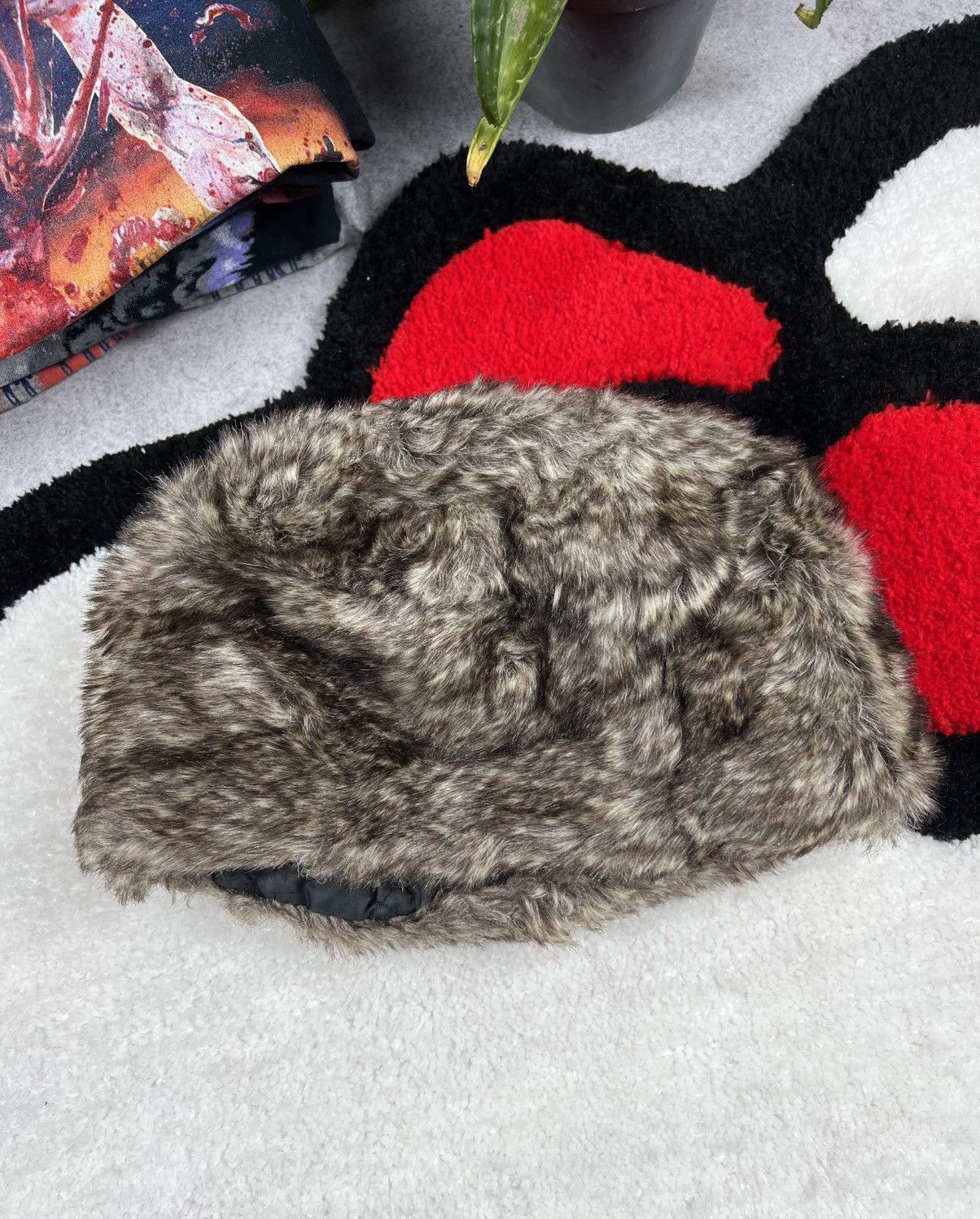 Japanese Brand Crazy Y2K Fuzzy Fur Mohair Grunge Women’s Winter Hat Size ONE SIZE - 1 Thumbnail