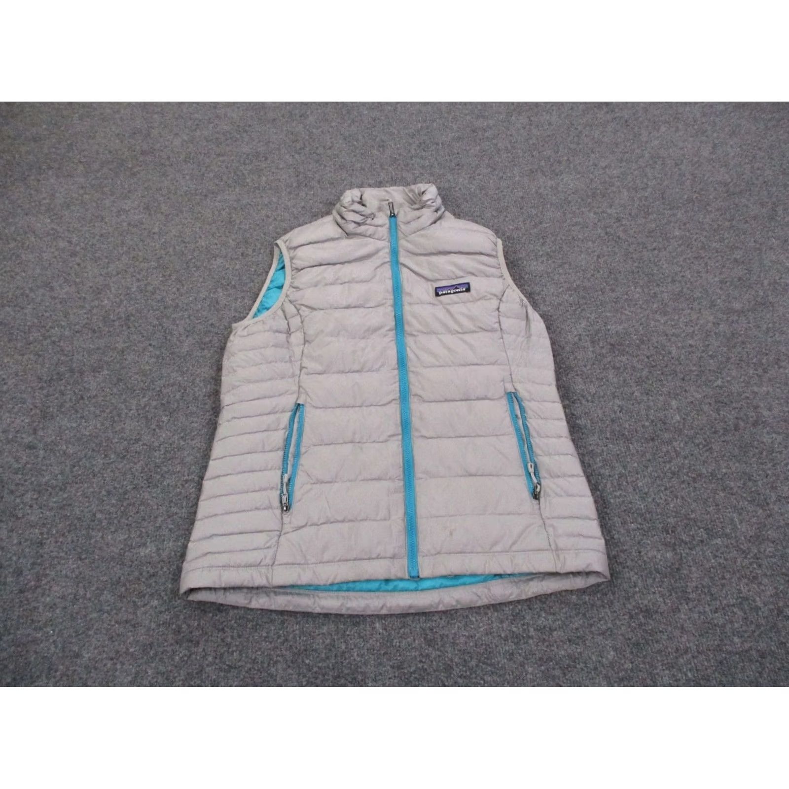 Patagonia Patagonia Vest Women's S Gray Down Puffer Quilted Zip Windproof Pockets Logo 90s Outdoor Casual Jacket Mens Womens Girls Size S / US 4 / IT 40 - 2 Thumbnail