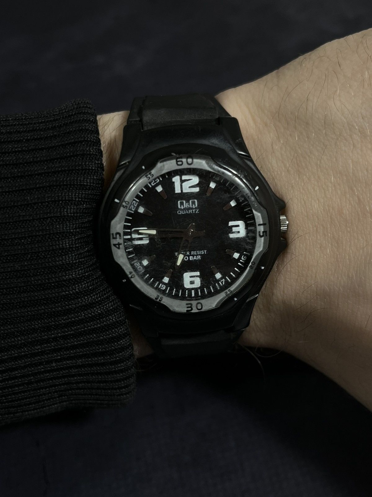 Japanese Brand Futuristic Q&Q Watch 10 Bar Water Resistant Japanese Brand Size ONE SIZE - 2 Thumbnail