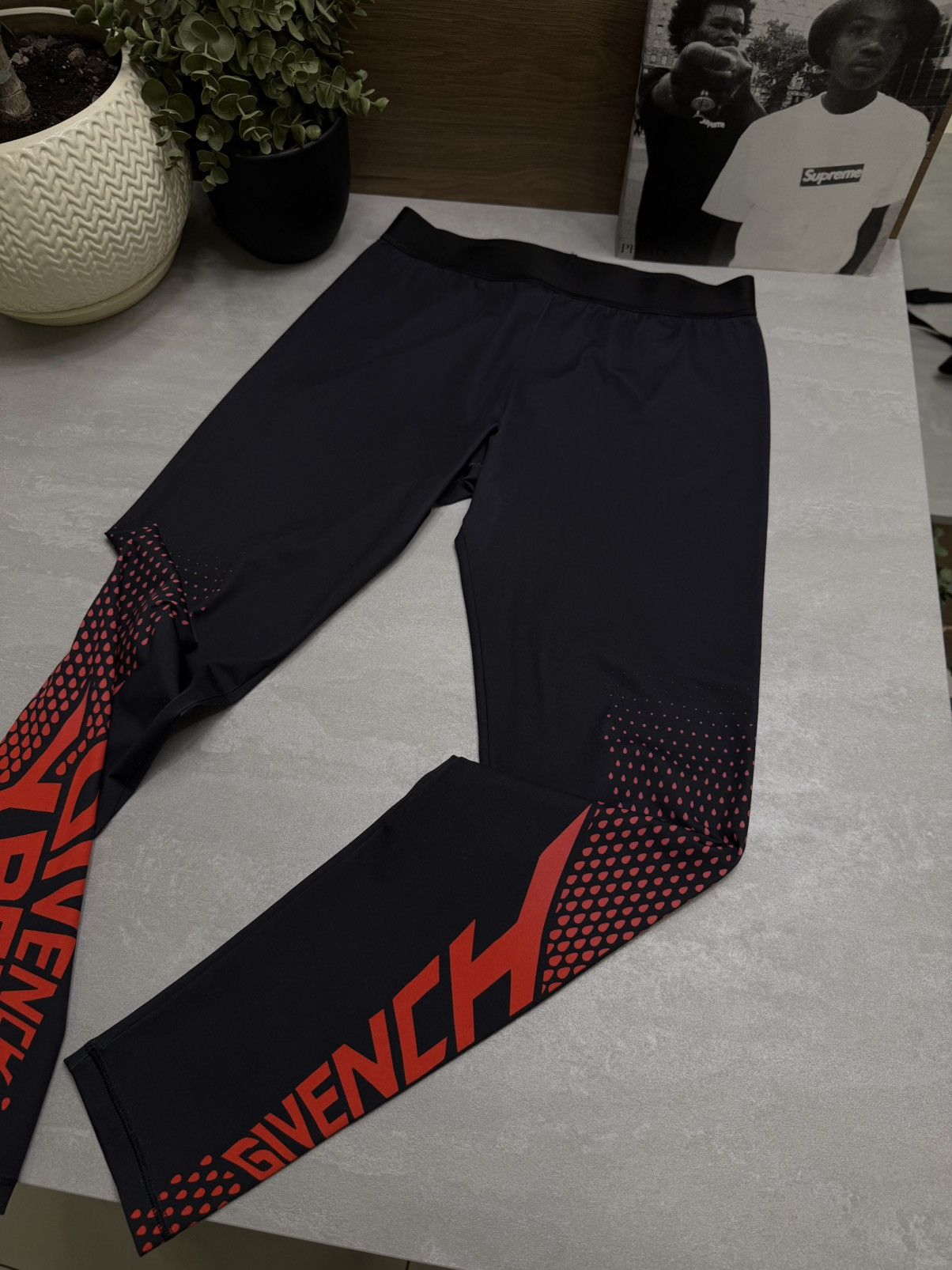 Givenchy Givenchy Black Paris Sport Leggings size 40(s-m) Size 27" / US 4 / IT 40 - 6 Thumbnail