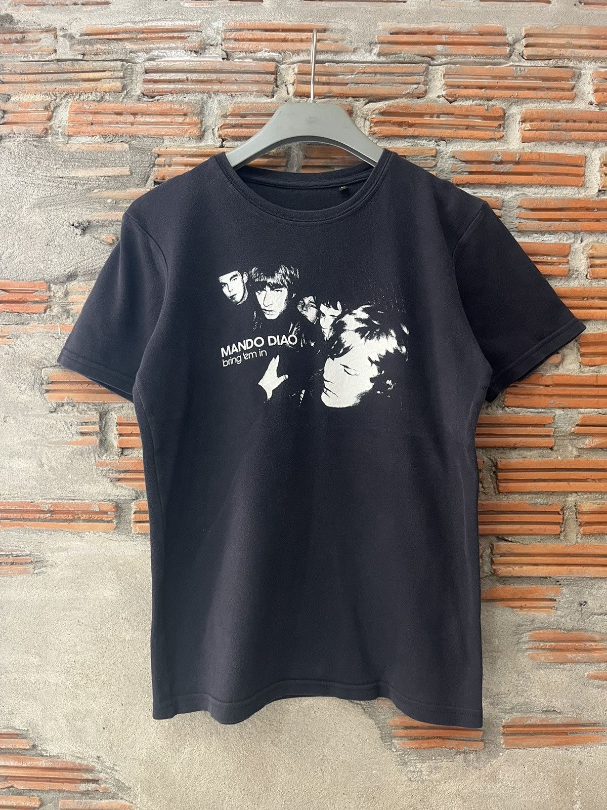 Band Tees Vintage MANDO DIAO bring ‘em in Sweden Band 00’s Tshirt Size US M / EU 48-50 / 2 - 2 Thumbnail