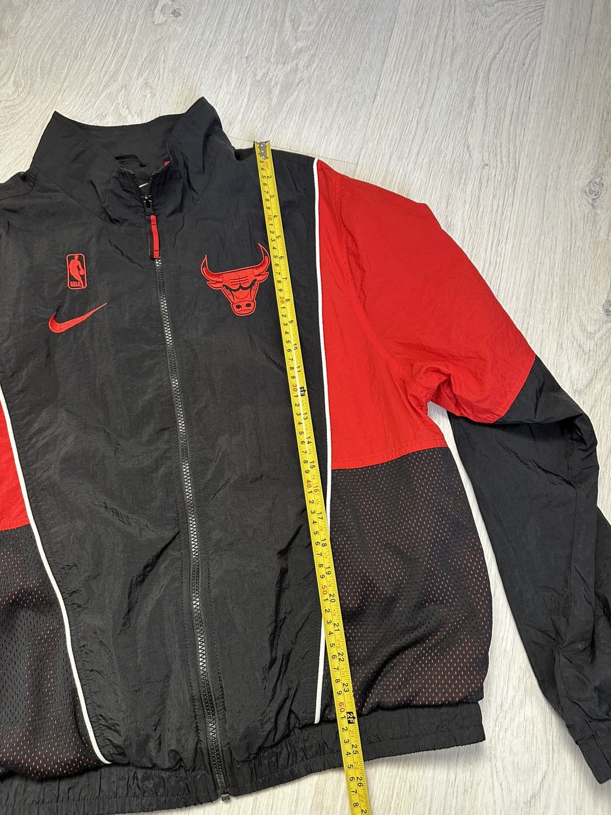 Nike Nike x Chicago Bulls City Edition Track Top Jacket NBA Size US L / EU 52-54 / 3 - 8 Thumbnail