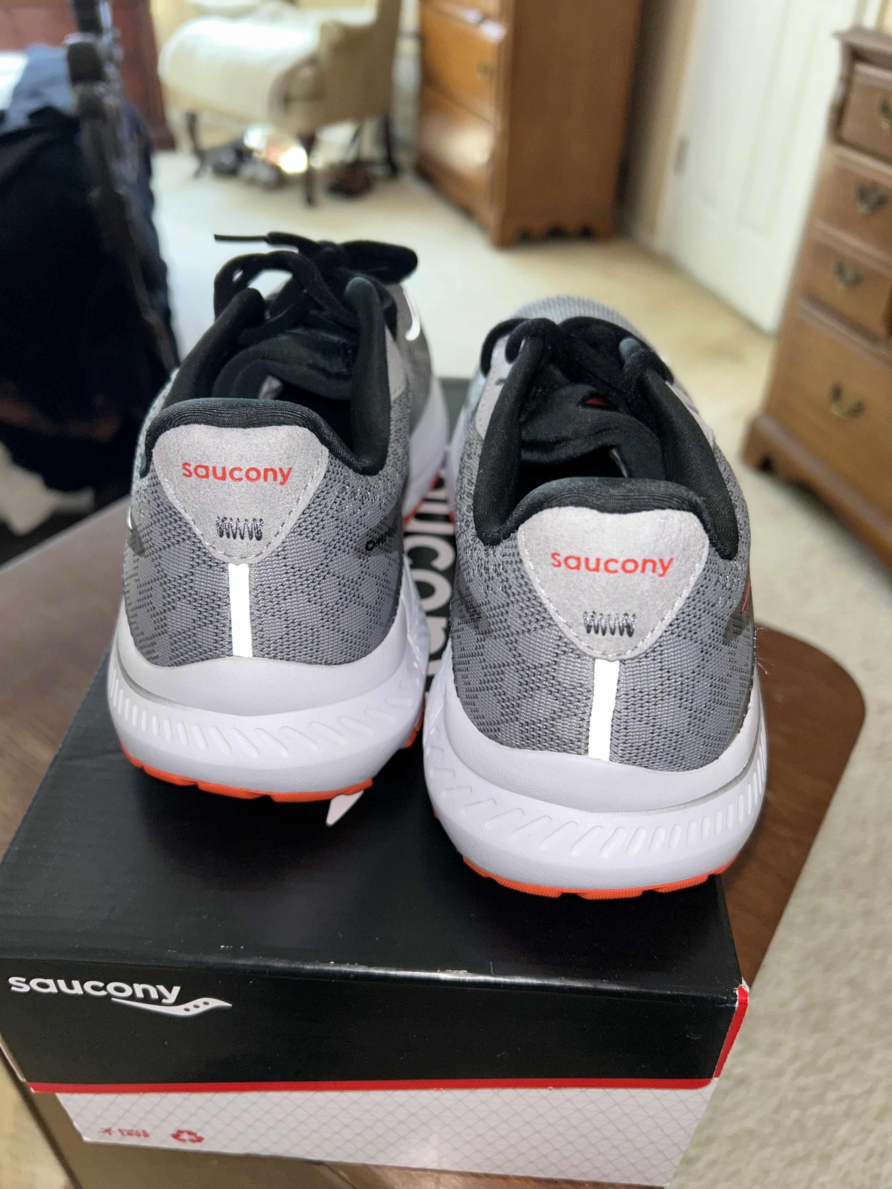 Saucony Saucony Omni 20 Size US 9.5 / EU 42-43 - 8 Thumbnail