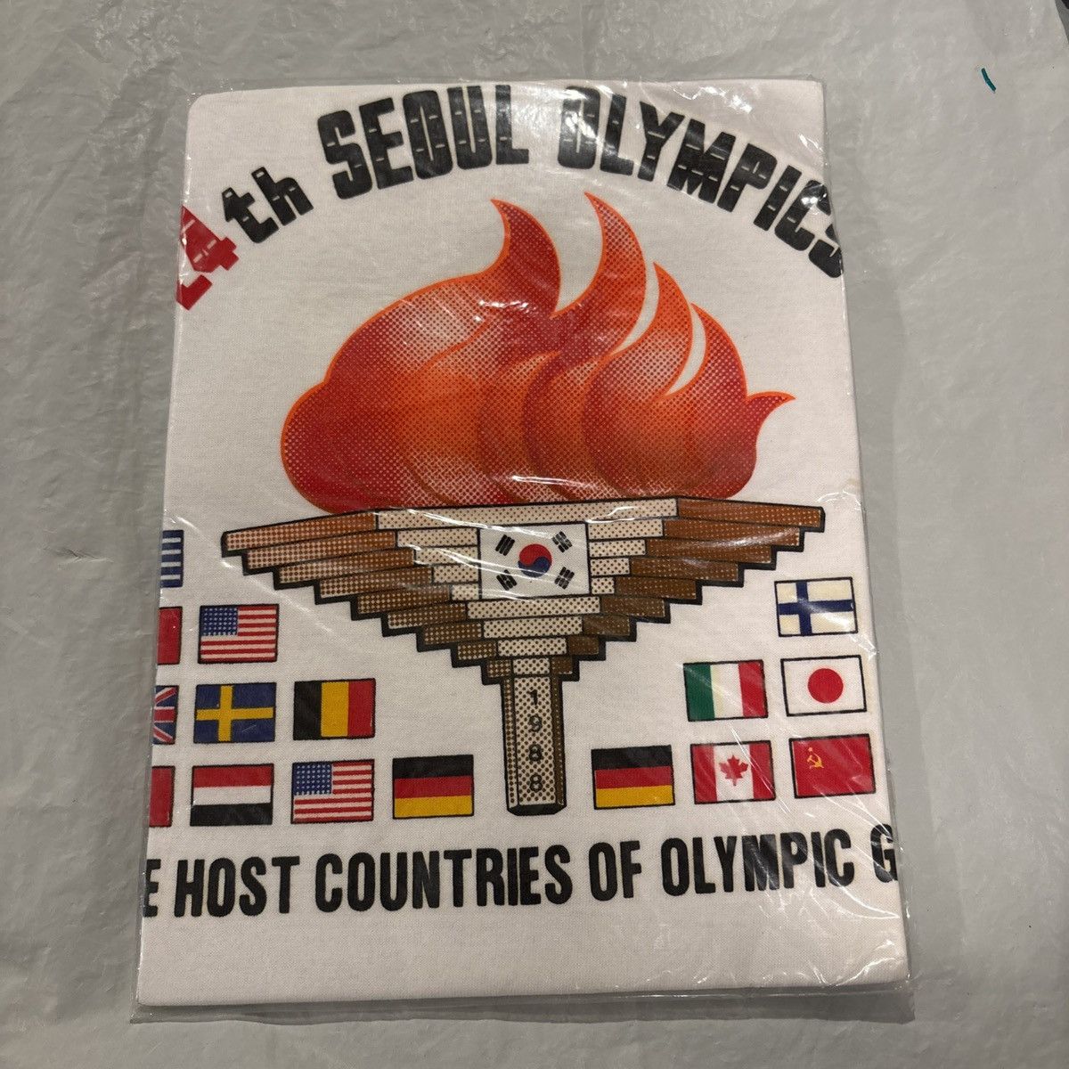 Other 1988 Olympic South Korea Seoul TShirt Large Size US L / EU 52-54 / 3 - 1 Thumbnail