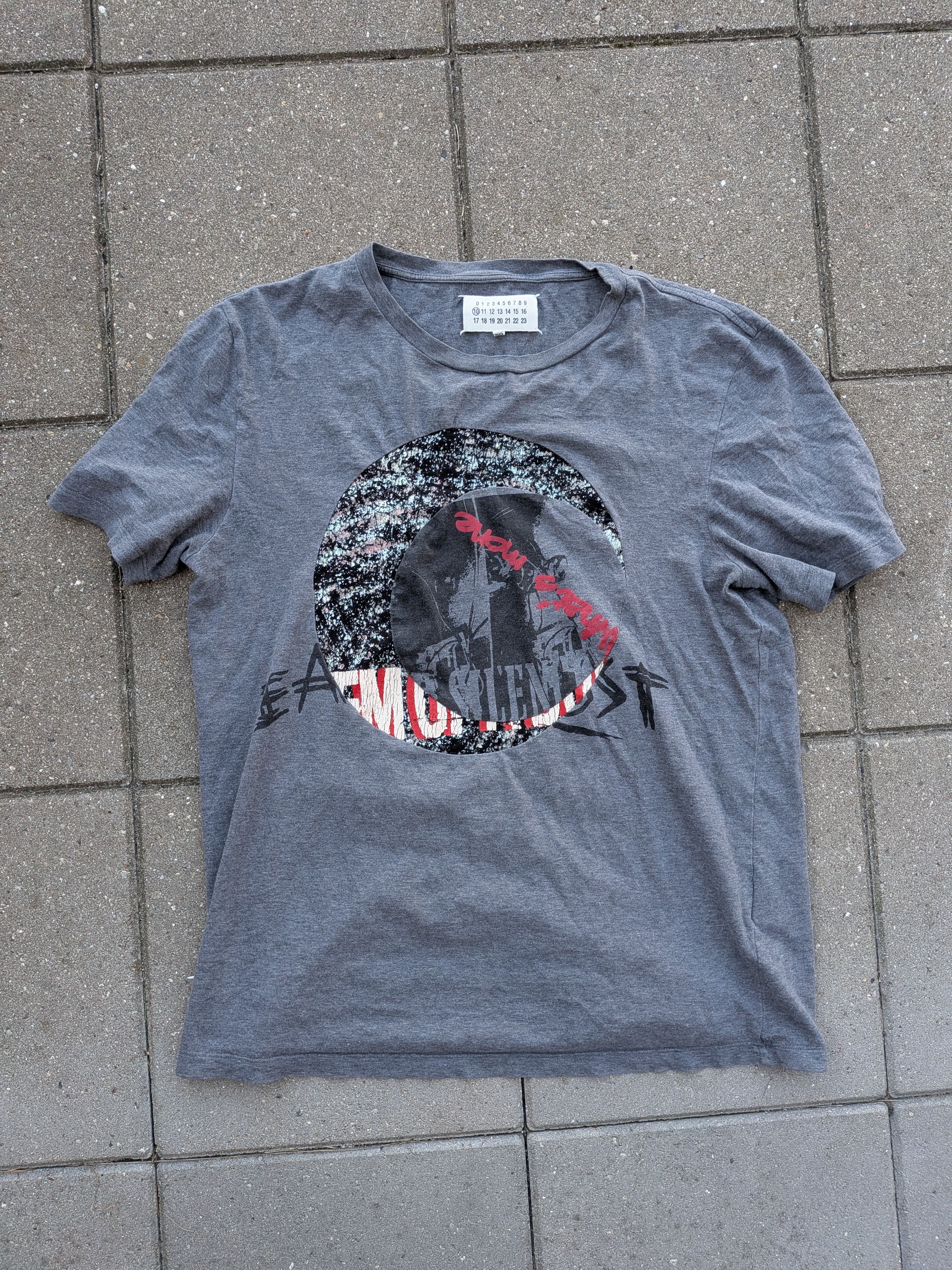 Maison Margiela Maison Margiela AW19 Tabi Footprint T-Shirt | Grailed