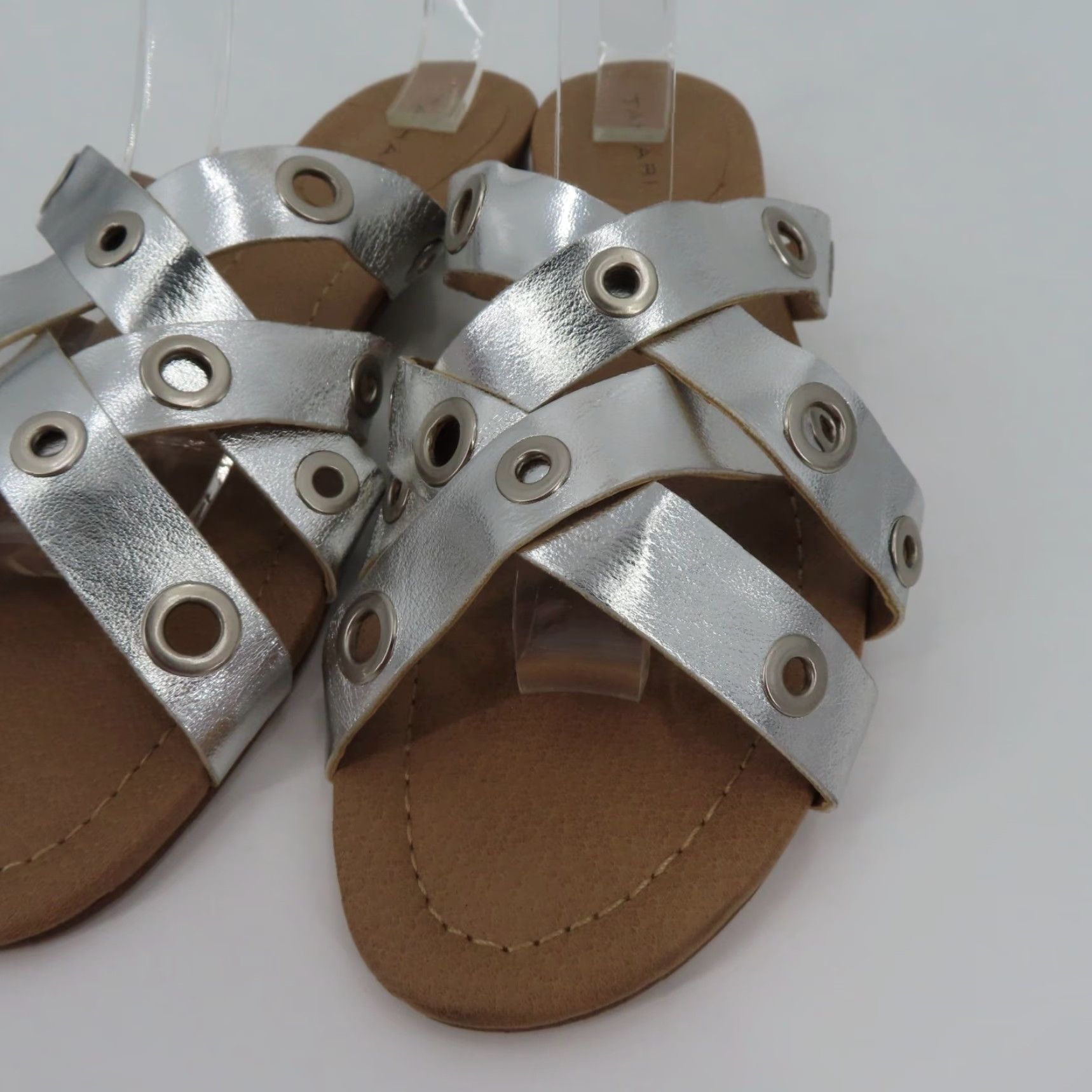 Vintage Tahari Drive Womens Sandal M Size 10 Faux Leather Silver Strappy Open Toe Flat Size US 10 / IT 40 - 4 Thumbnail