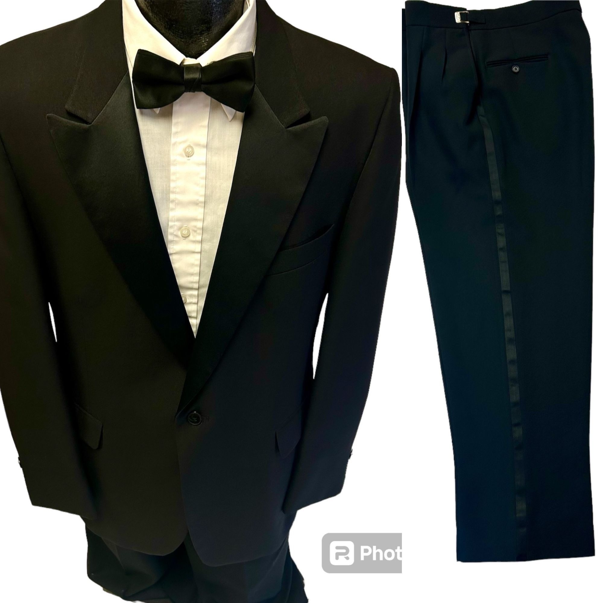 image of Unkwn 2 Pc Raffinati Robert Wagner Collection Black Tuxedo Suit, Men's (Size 44R)