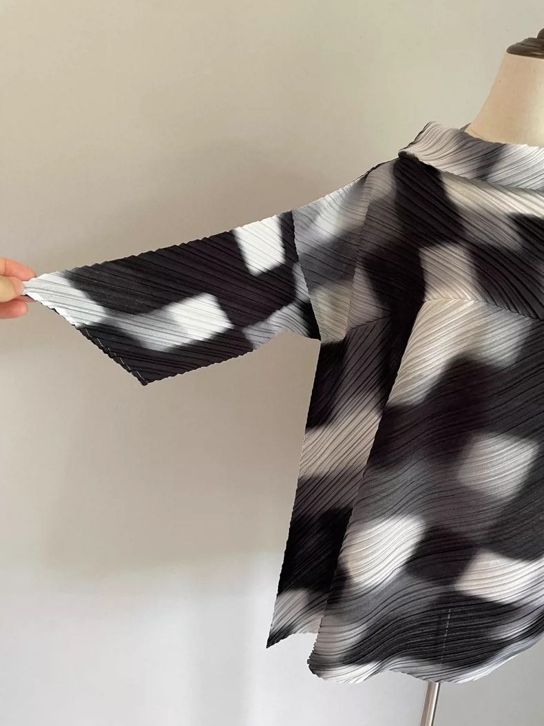 Issey Miyake Issey Miyake size:2 Black mainline transformable sleeve to Size M / US 6-8 / IT 42-44 - 4 Thumbnail