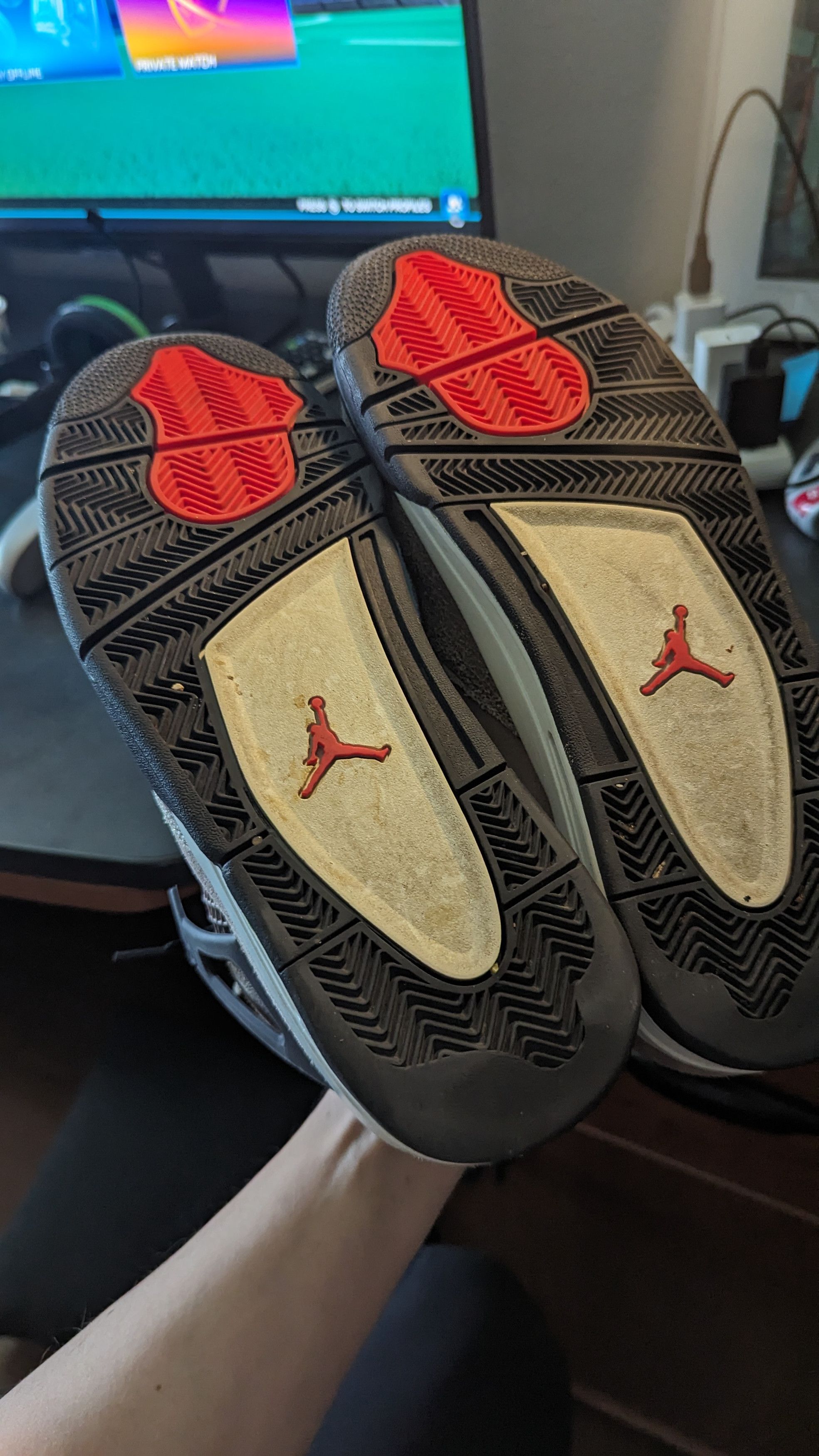 Jordan Brand Jordan 4 Taupe Haze Size US 11.5 / EU 44-45 - 3 Thumbnail