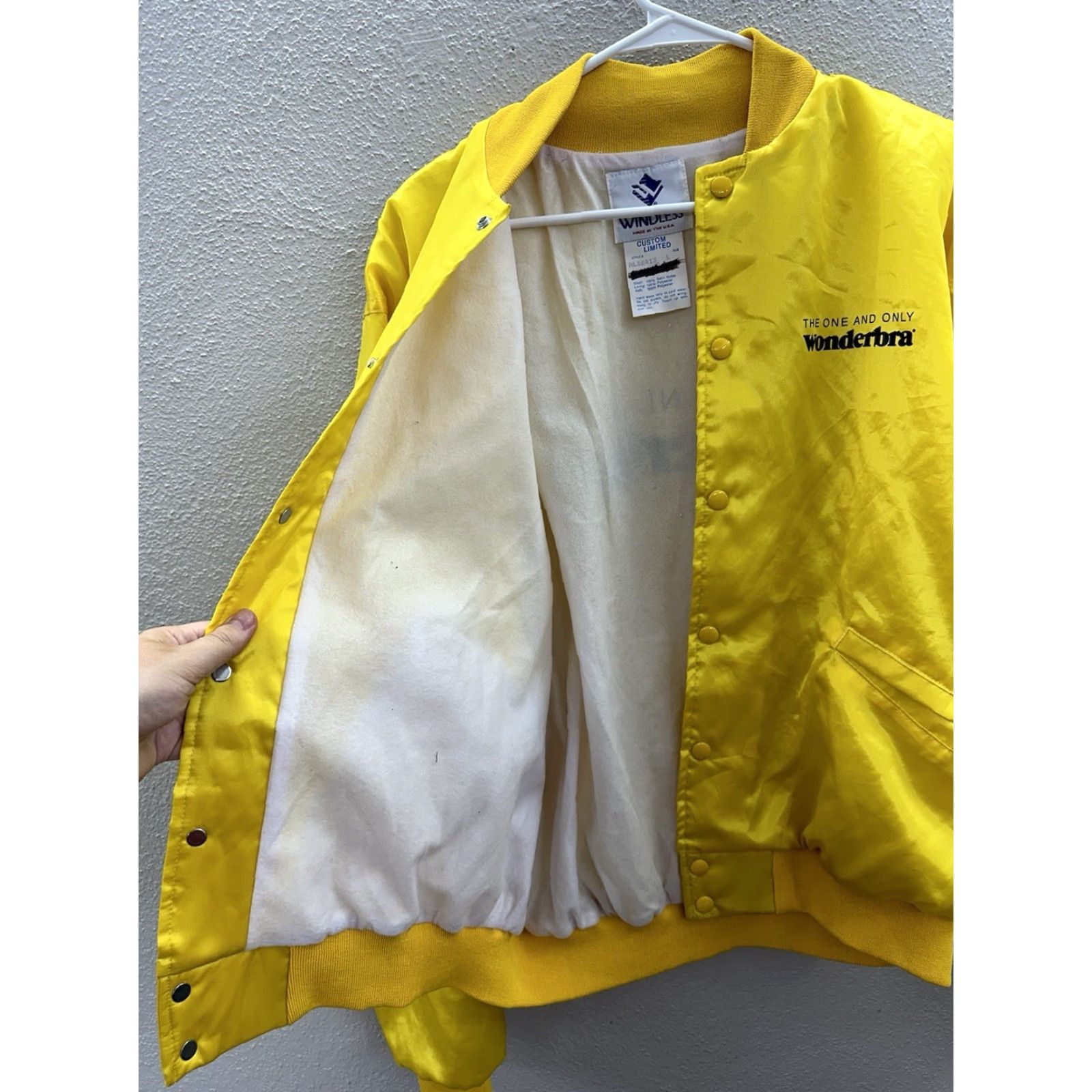 Endless VINTAGE Windless Bomber Jacket Womens Large Satin Yellow Logo Zip Up VTG jacket Size L / US 10 / IT 46 - 5 Thumbnail