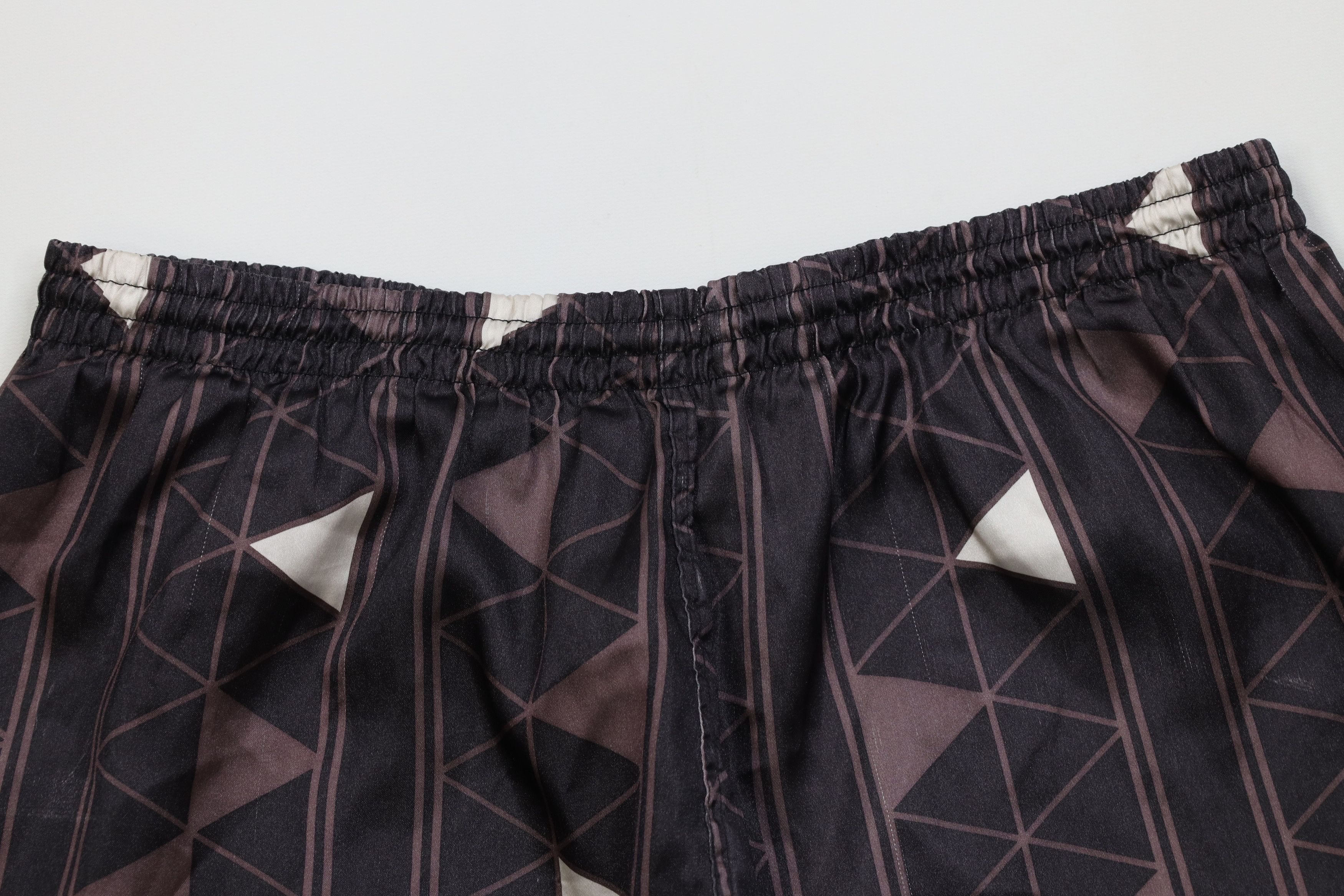 Vintage Vintage 90s Geometric Running Jogging Soccer Shorts Size US 34 / EU 50 - 2 Thumbnail