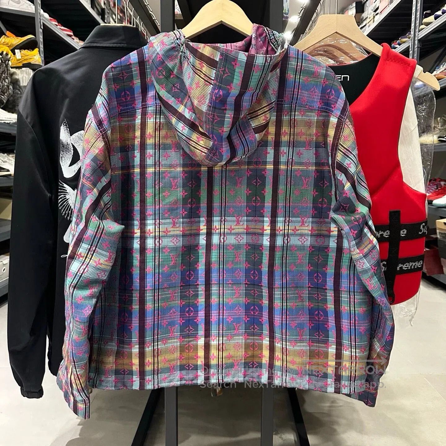 Louis Vuitton louis vuitton ss21 plaid parka jacket. Size US L / EU 52-54 / 3 - 2 Thumbnail