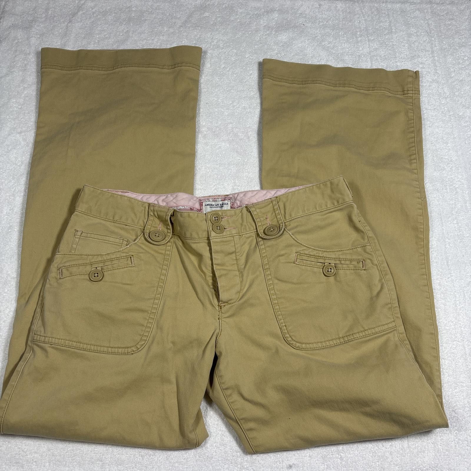 American Eagle Outfitters y2k american eagle khaki cargo pants Size 32" / US 10 / IT 46 - 1 Thumbnail