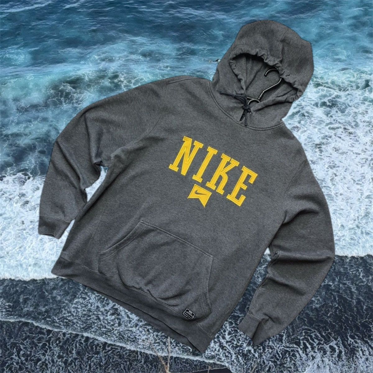 Nike × Vintage Vintage hoodie Nike big logo Size - L Size US L / EU 52-54 / 3 - 1 Thumbnail