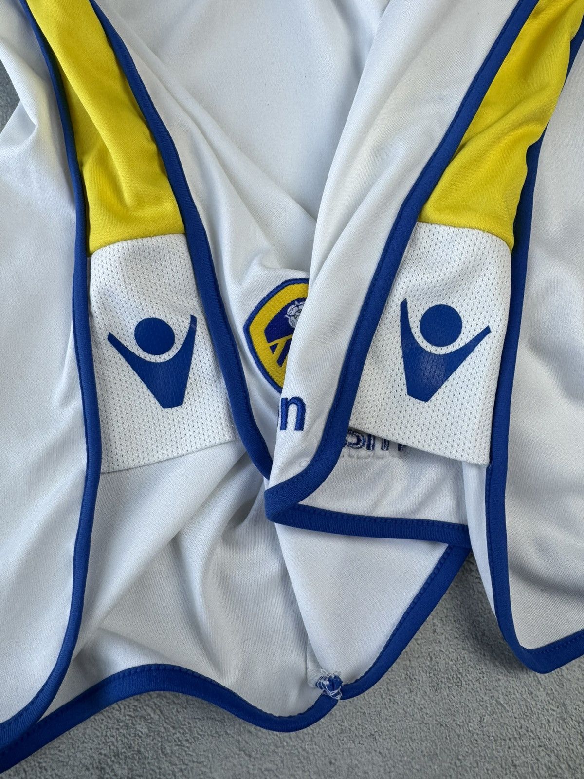 Macron Leeds United 2012 2013 Home Football Soccer Shorts Macron Size US 30 / EU 46 - 5 Thumbnail