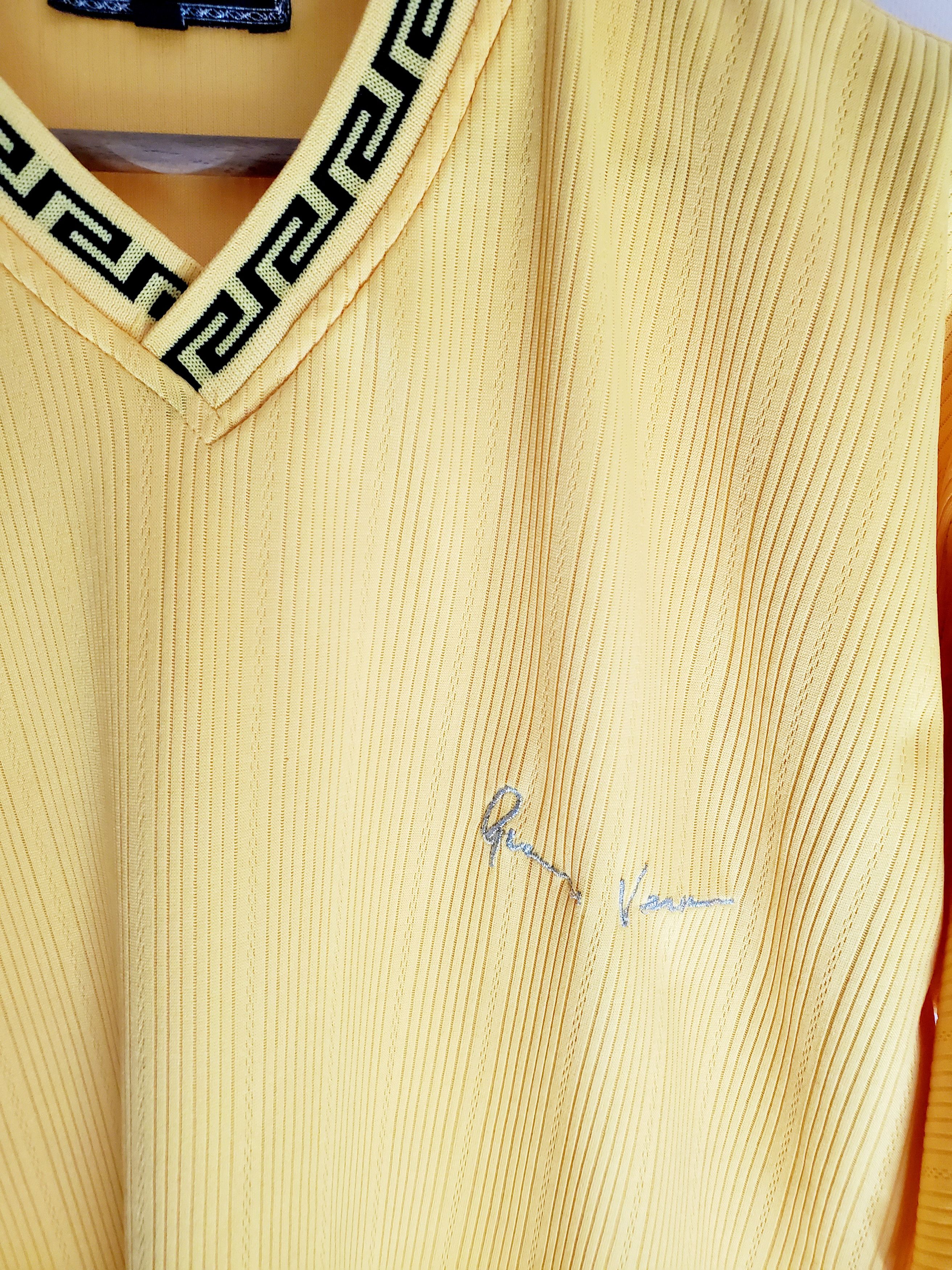 Versace Jeans Couture × Vintage Vintage 90s Versace Jeans Couture shirt perfect condition Xl Size US XL / EU 56 / 4 - 2 Thumbnail