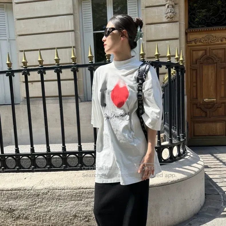 Balenciaga Balenciaga Valentine's Day Limited Print T-Shirt Heart-Sha Size US XXS / EU 40 - 7 Thumbnail
