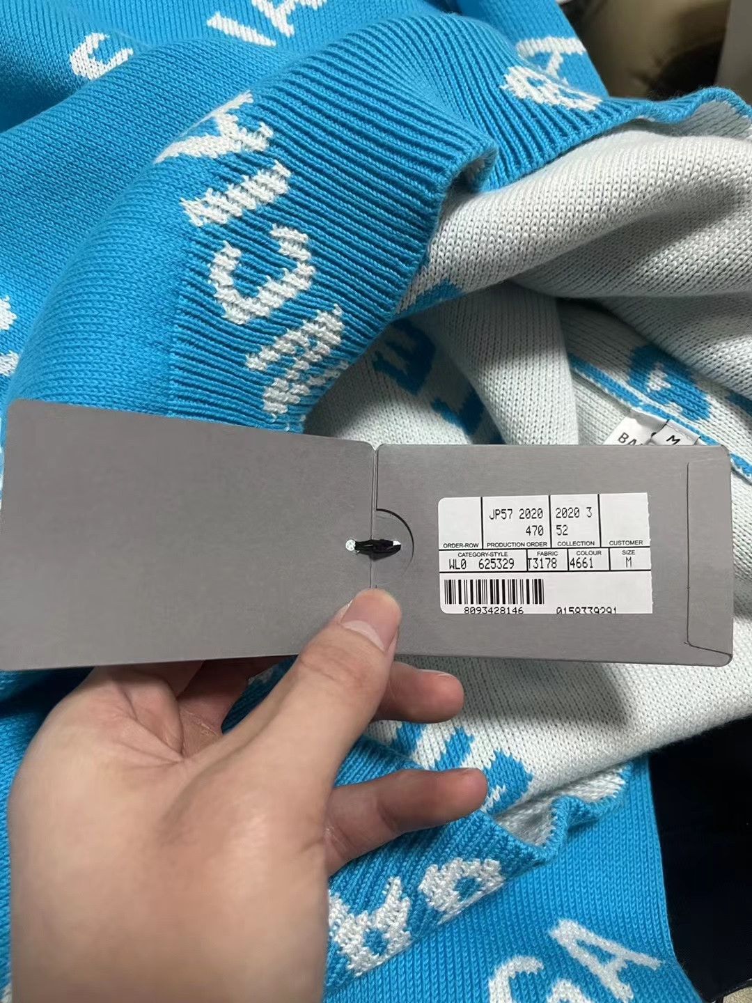 Balenciaga Balenciaga White and Blue Bullet Screen Full of Sweaters 25 Size US M / EU 48-50 / 2 - 5 Thumbnail