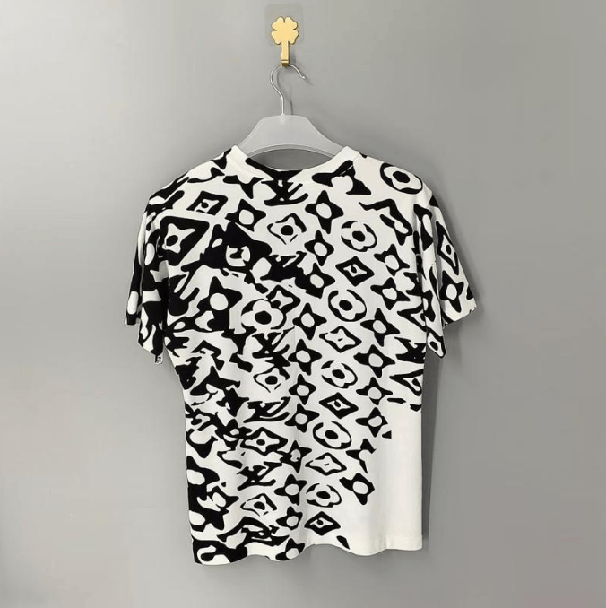 Louis Vuitton Louis Vuitton short-sleeve T-shirt s0EU Size US S / EU 44-46 / 1 - 2 Thumbnail