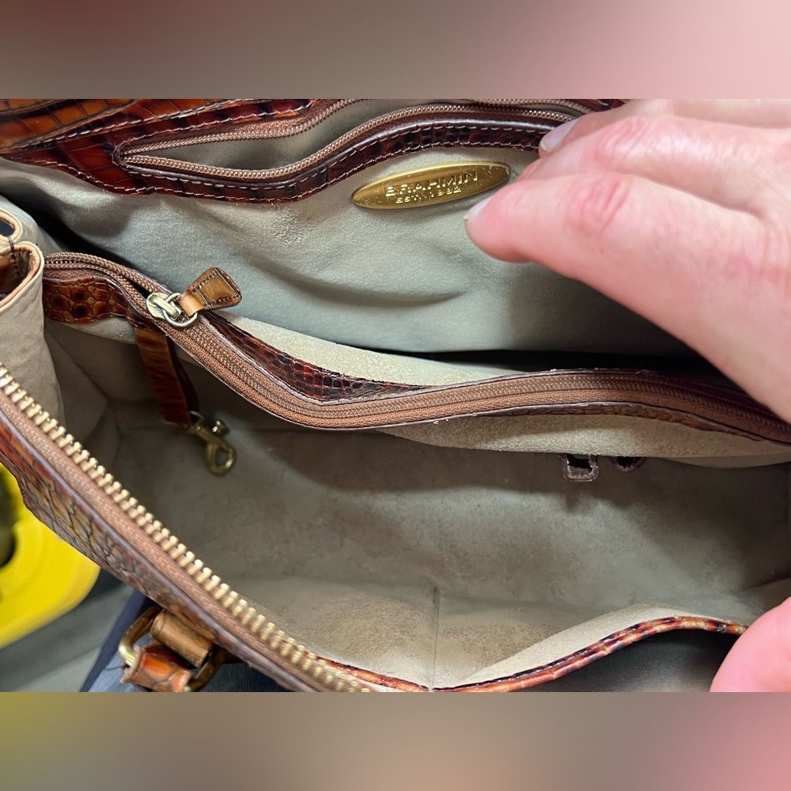 BRAHMIN Vtg Brahmin Stacy Toasted Melbourne Crossbody Bag Croc Size ONE SIZE - 7 Thumbnail