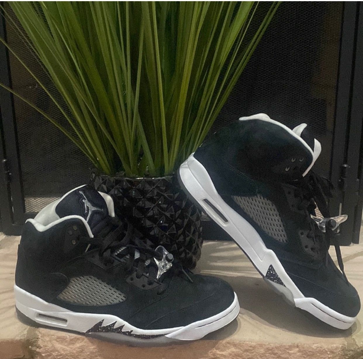image of Jordan Brand 5S Shoes in Black, Men's (Size 10)