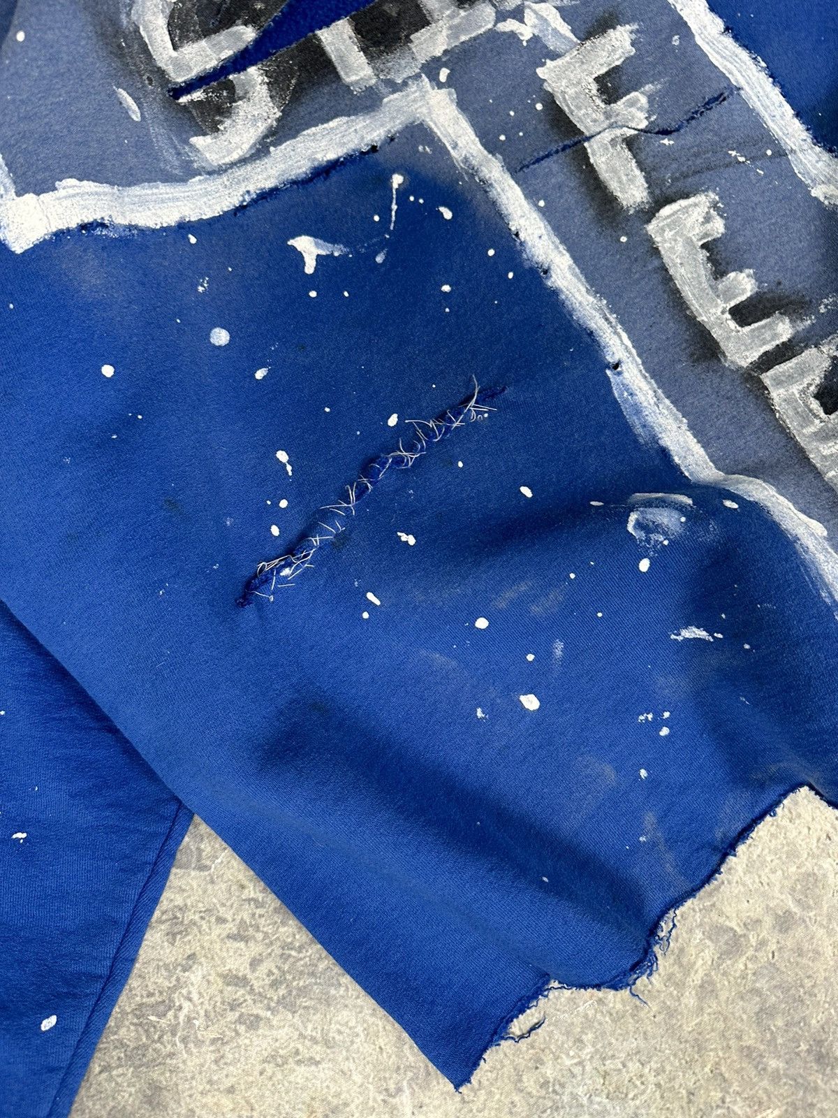 Japanese Brand × Vintage Vintage Thrashed cut and sew cross Crewneck Size US L / EU 52-54 / 3 - 2 Thumbnail