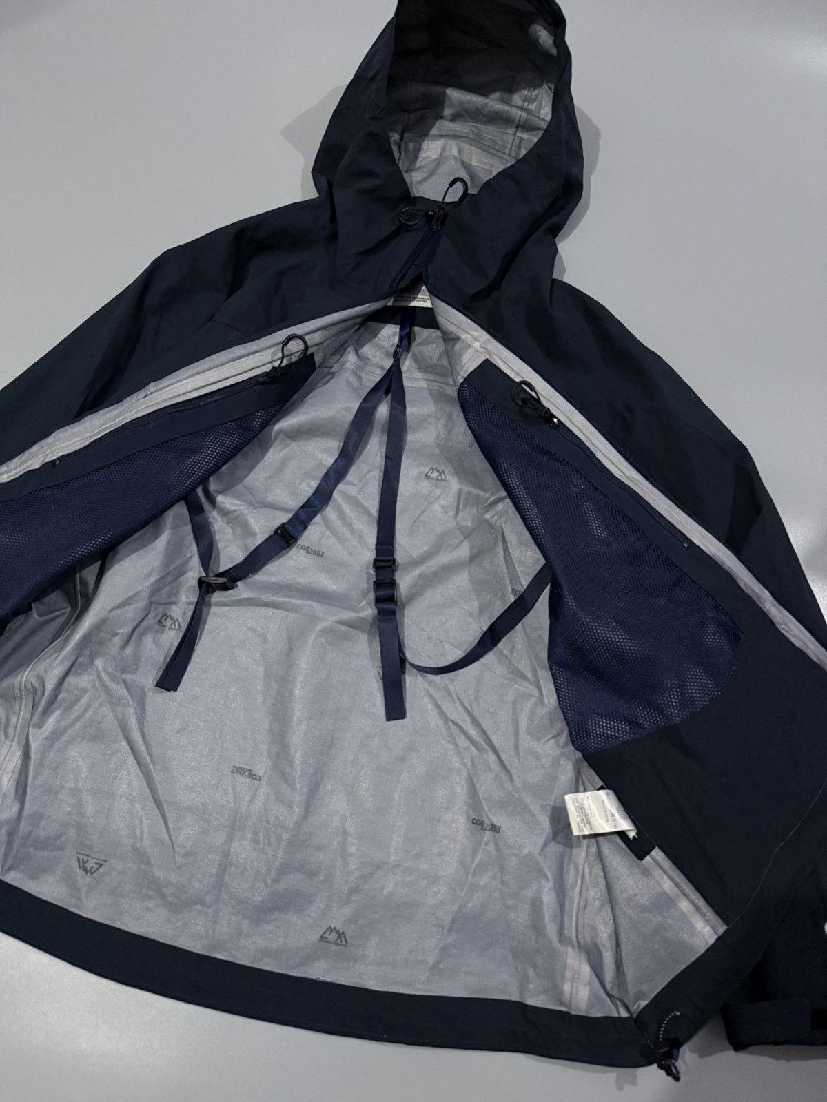 CMF Outdoor Garment Comfy Outdoor Garment Co Exist Size US L / EU 52-54 / 3 - 8 Thumbnail