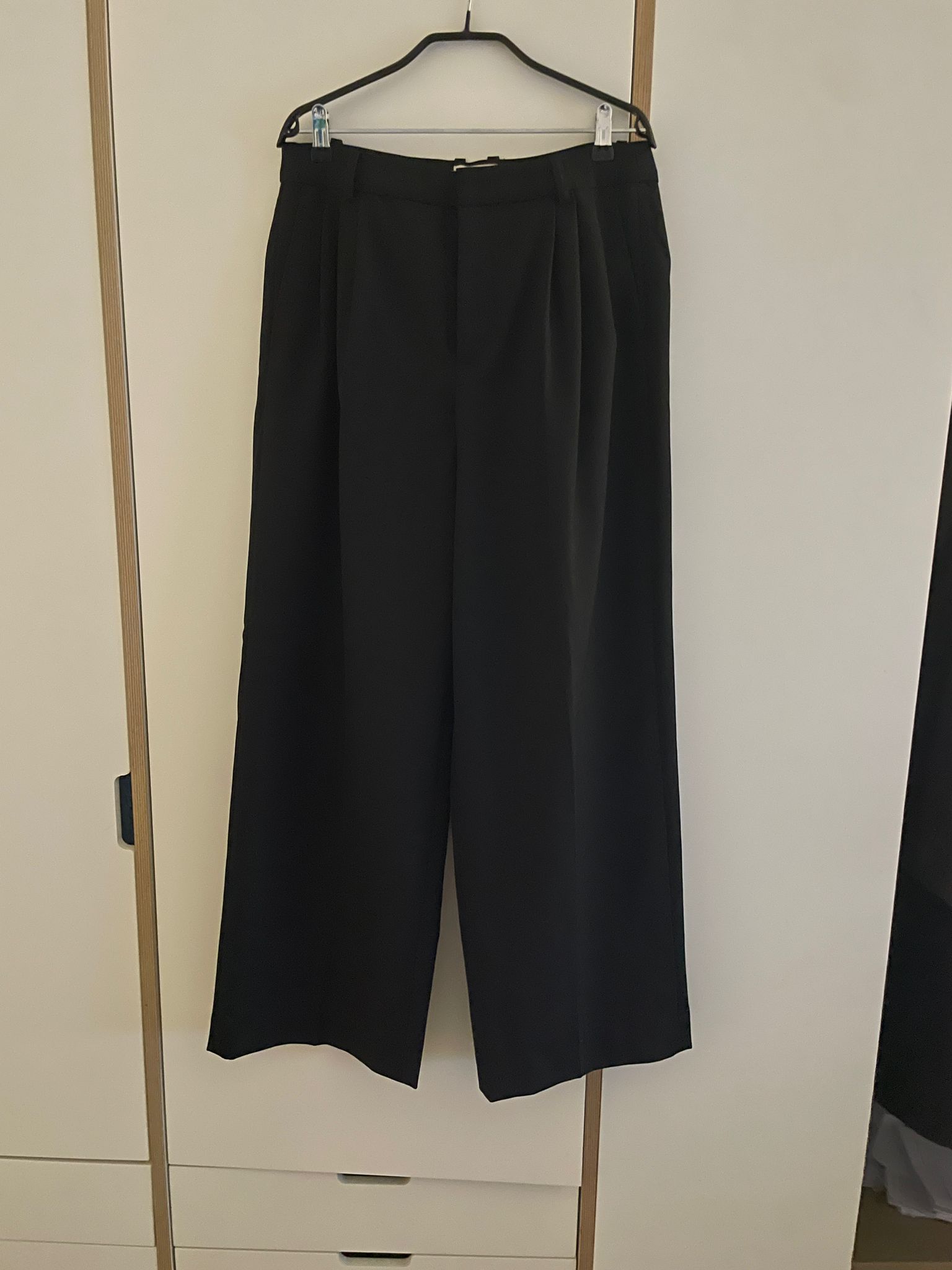 Holzweiler Holzweiler Lan Pleat Trousers Black Wool | Grailed