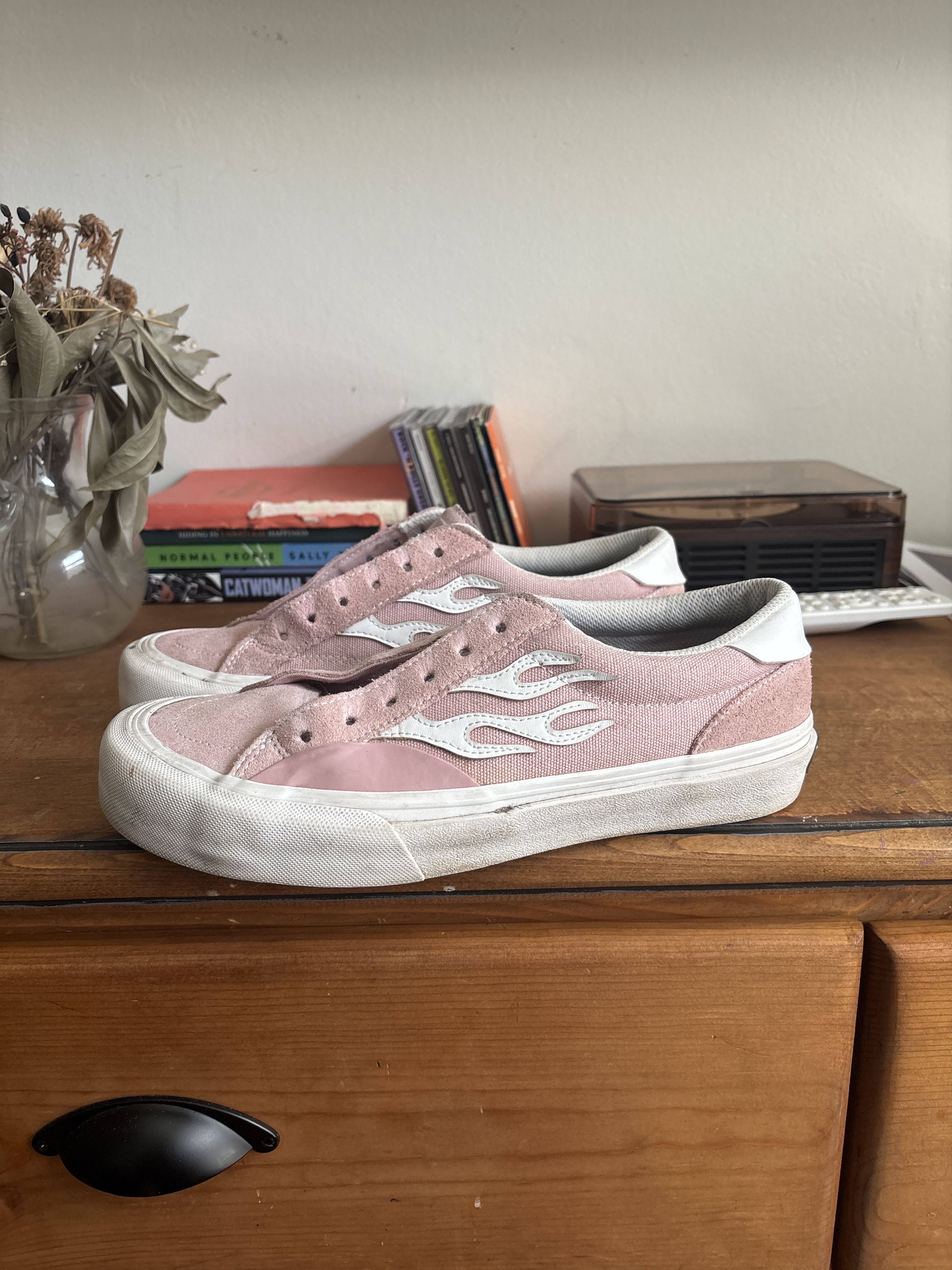 STRAYE Straye pink skater shoe Size US 8.5 / EU 41-42 - 3 Thumbnail
