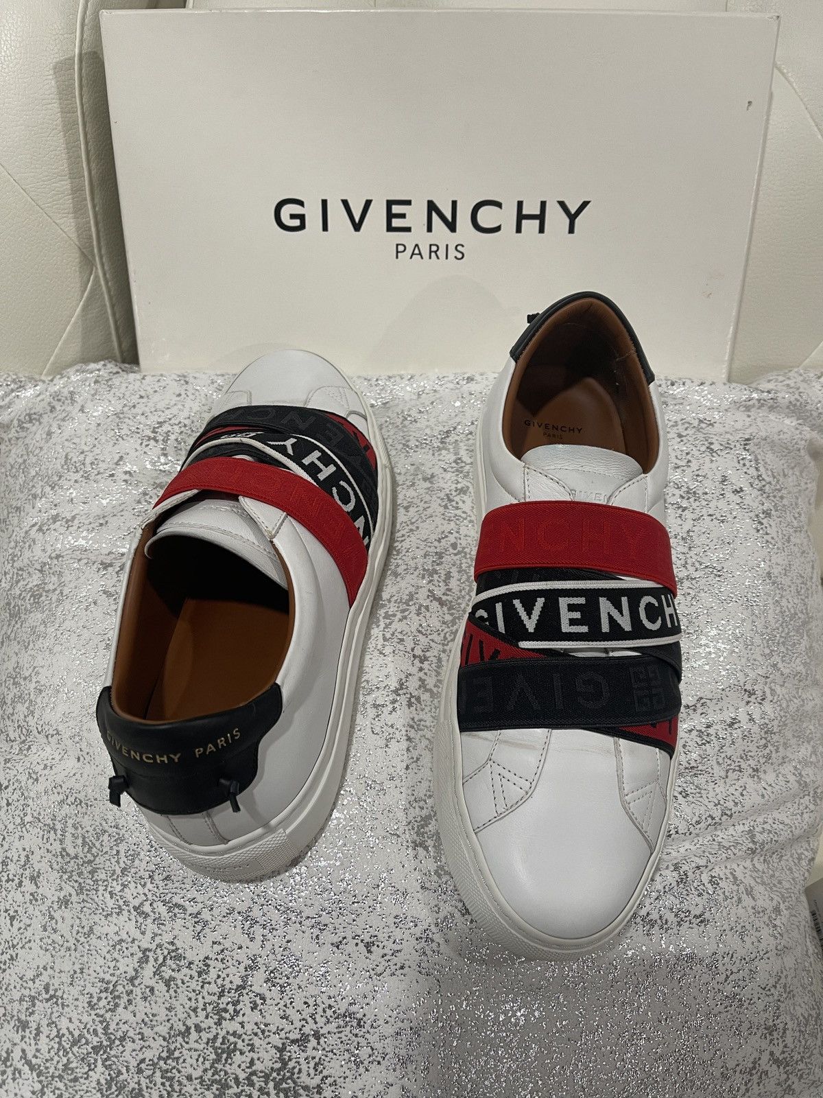Givenchy 3194/URBAN STREET LOW SNEAKER/WHITE RED BLACK/ Size US 7 / EU 40 - 1 Thumbnail