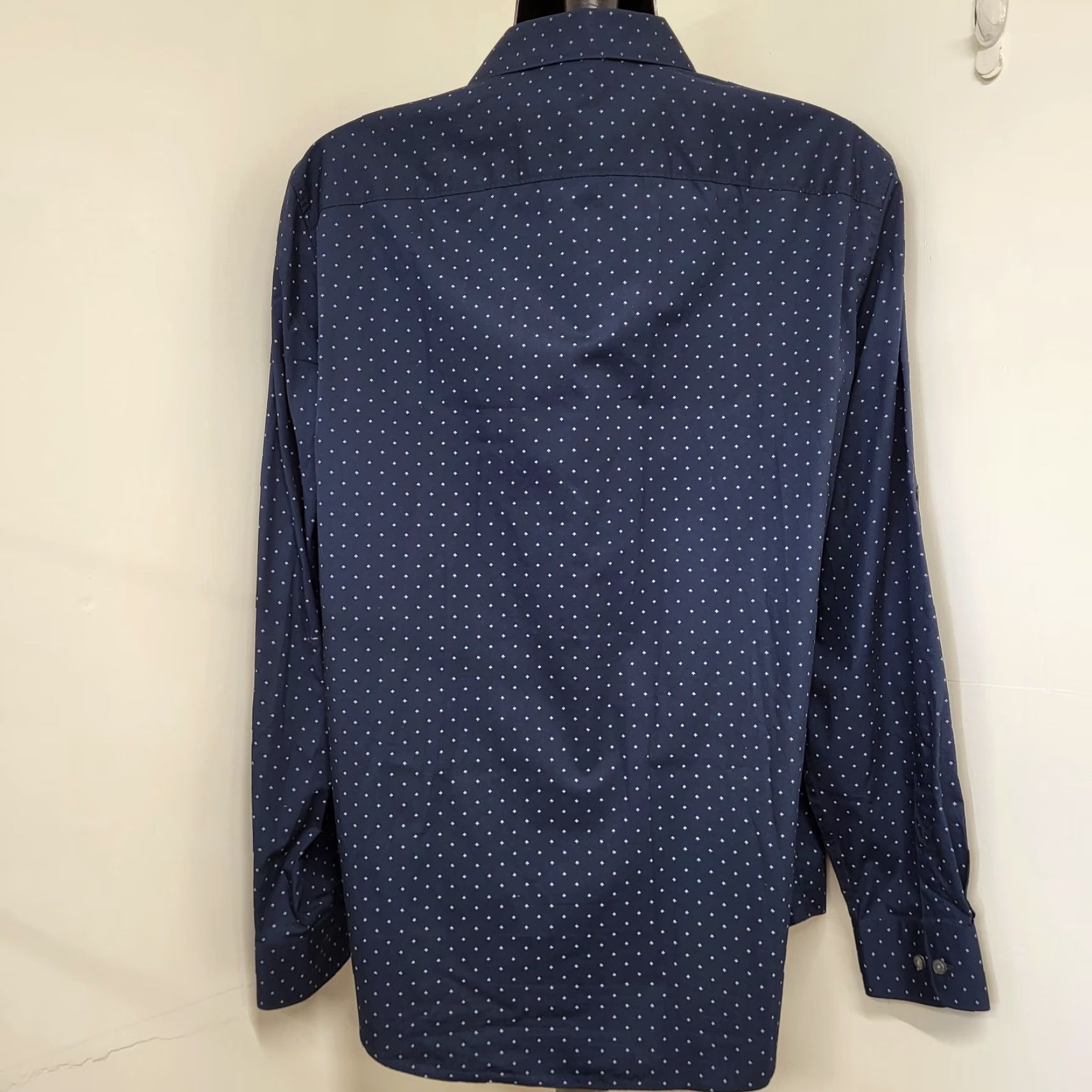Perry Ellis VINTAGE Perry Ellis Shirt Men's XL Blue/White Arrowhead Print Long Sleeve Button-Up Size US XL / EU 56 / 4 - 5 Thumbnail