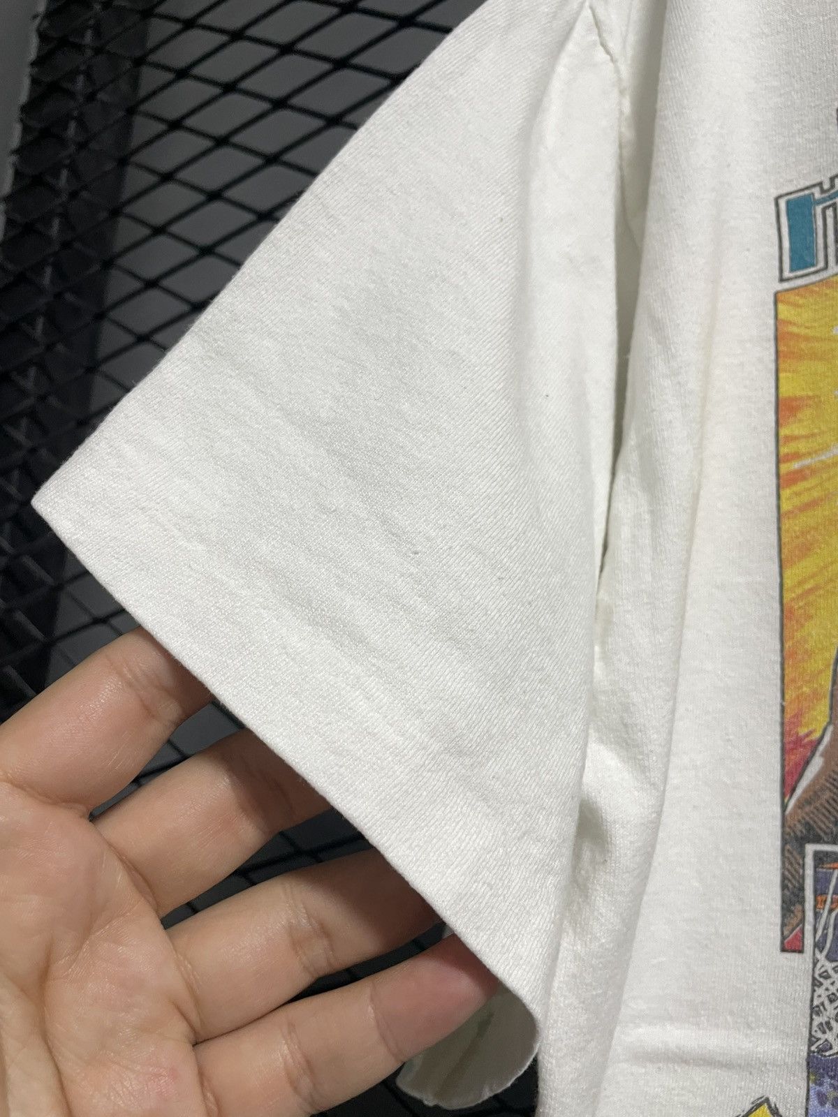 NBA Vintage 90s Charlotte Hornet Alonzo Mourning T-Shirt Size US L / EU 52-54 / 3 - 6 Thumbnail