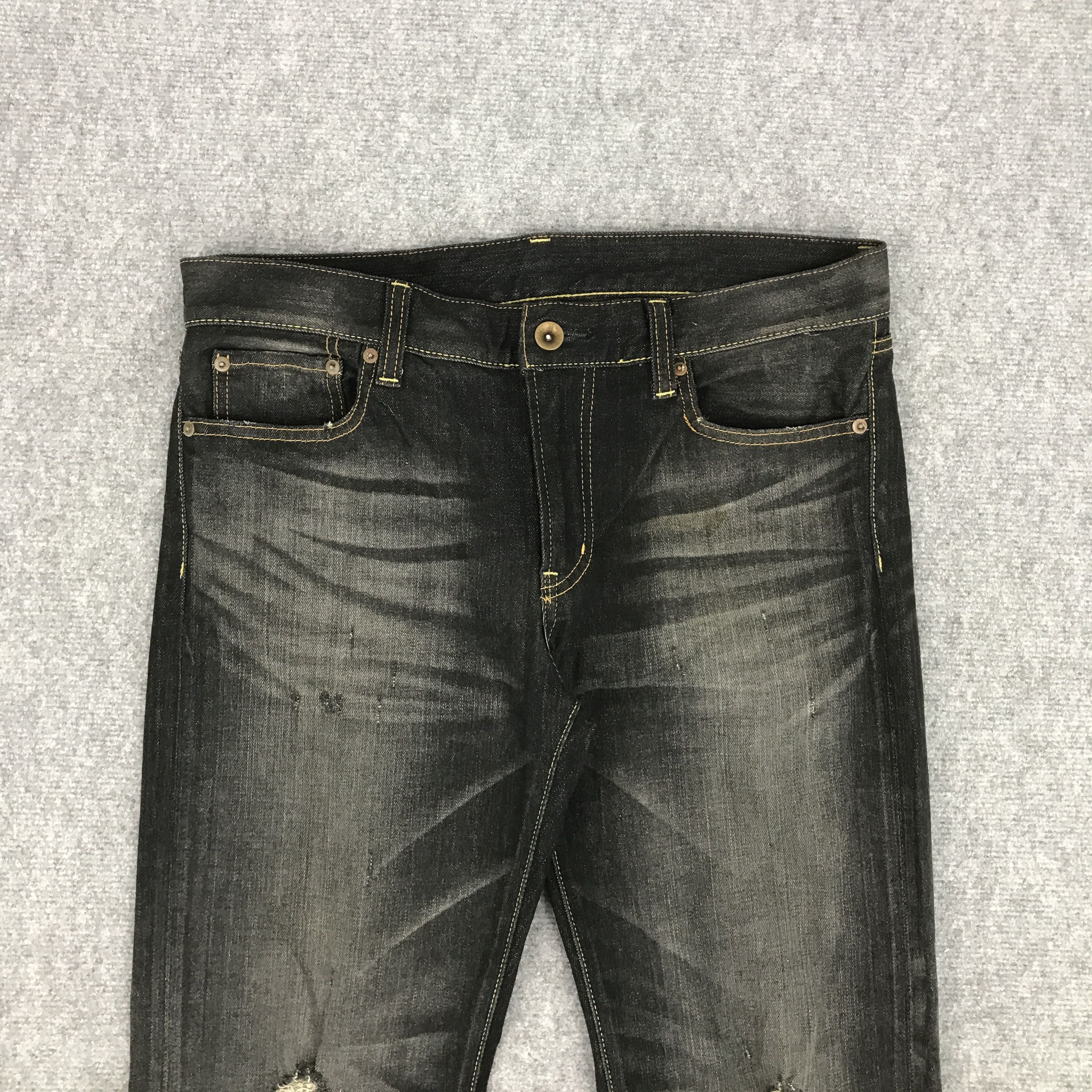 Jun Takahashi × Uniqlo JAPAN BLACK DENIM UNIQLO DISTRESSED DENIM PANTS Size US 34 / EU 50 - 3 Thumbnail