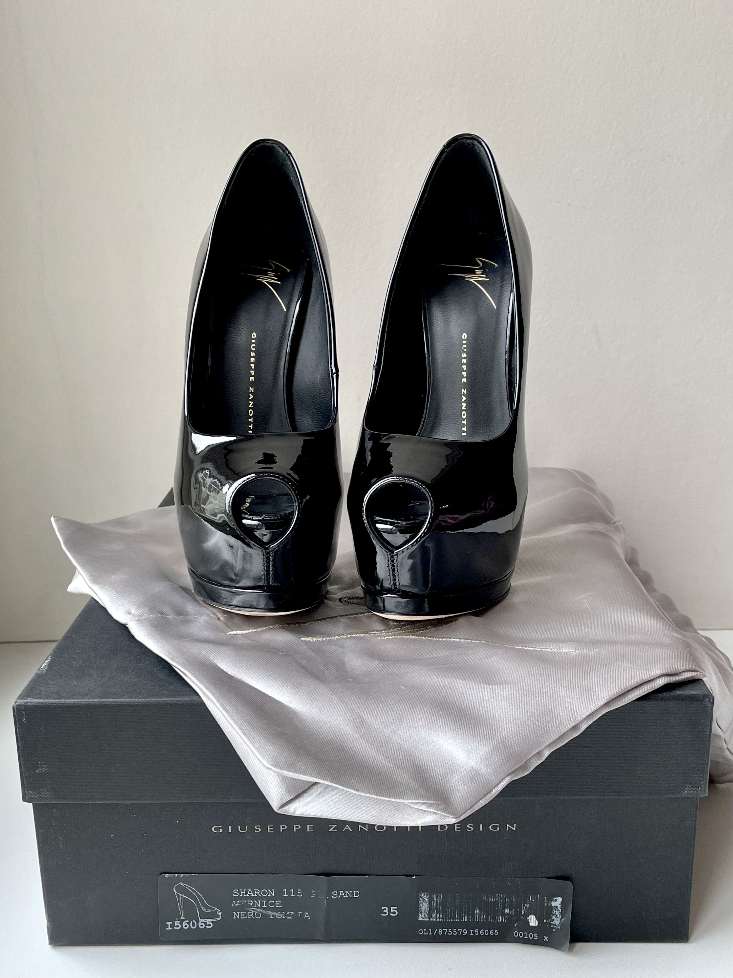 Giuseppe Zanotti Giuseppe Zanotti Black Patent Pumps 35 EU Size US 5 / IT 35 - 2 Thumbnail