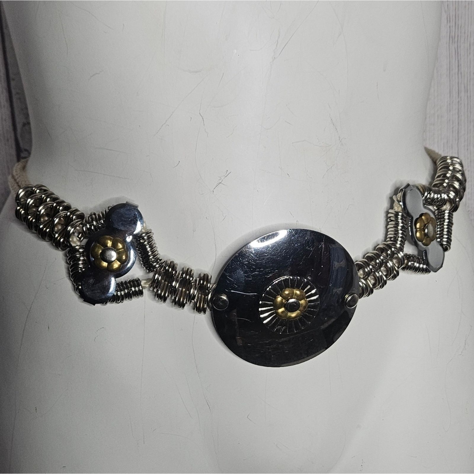 Vintage VTG 70s 80s Silver/Brass Tone Flower Rope Belt, 36" long Size ONE SIZE - 2 Thumbnail