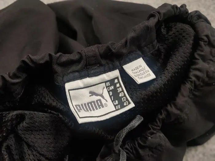 Puma Vintage Puma Logo Zip Knees Black track Pants Y2K Style Size US 32 / EU 48 - 15 Thumbnail