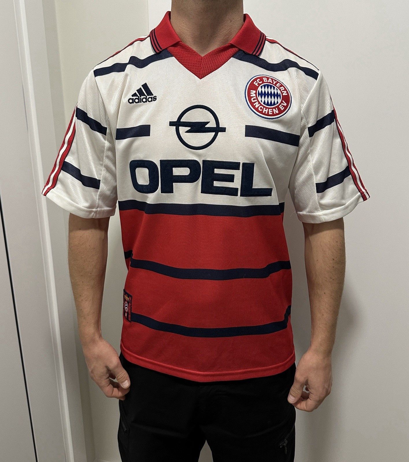 Adidas Vintage Fc Bayern Munich 1998 1999 Away Jersey Mens Soccer Size US S / EU 44-46 / 1 - 2 Thumbnail