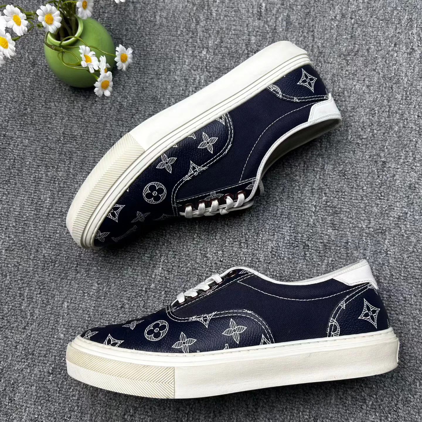Other LV Monogram Loafers - Size 41 - Excellent Condition Size US 8 / EU 41 - 2 Thumbnail
