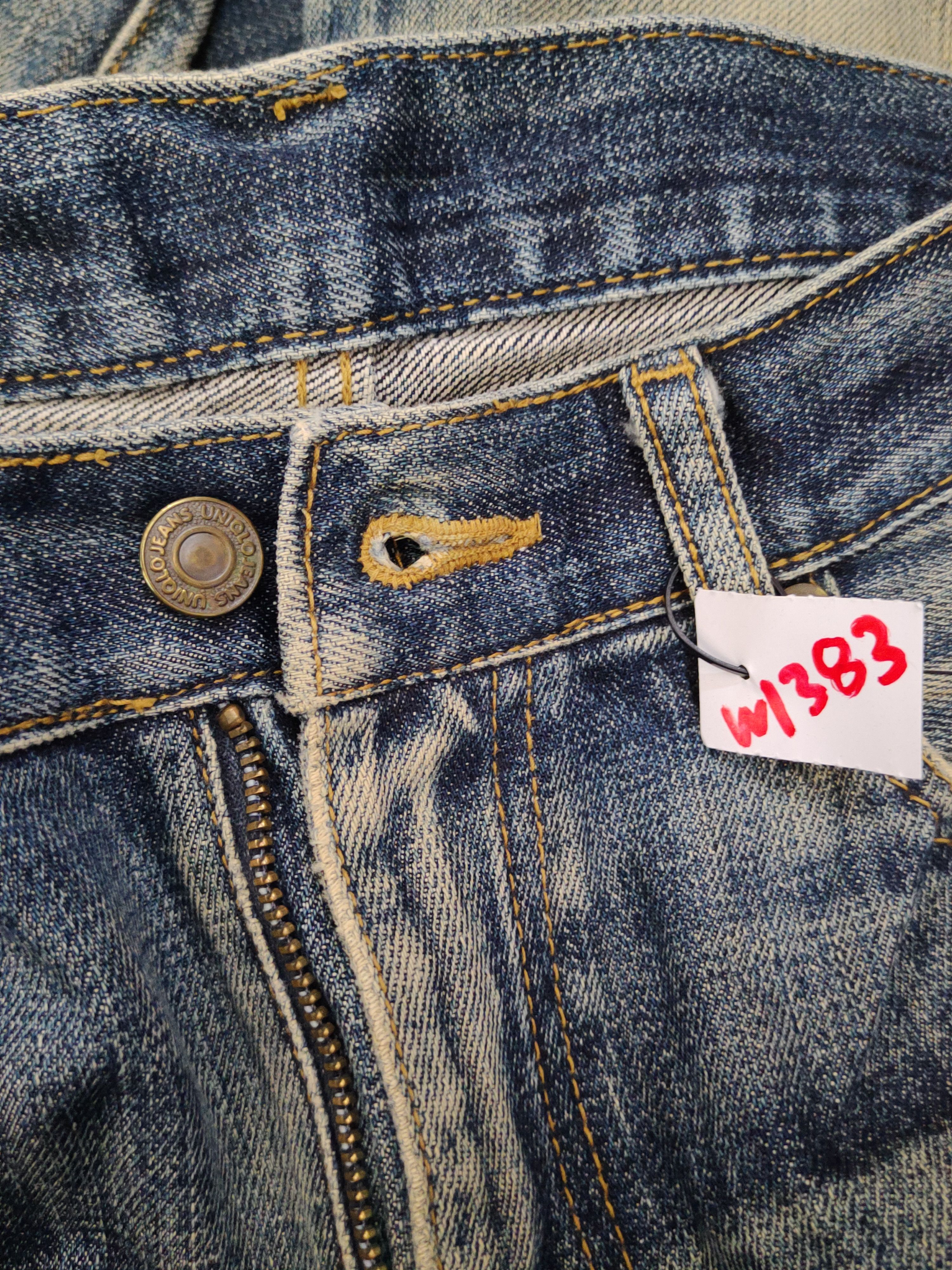 Japanese Brand Uniqlo Dark Blue Distressed Ripped Jeans #W1383 Size US 31 - 13 Thumbnail