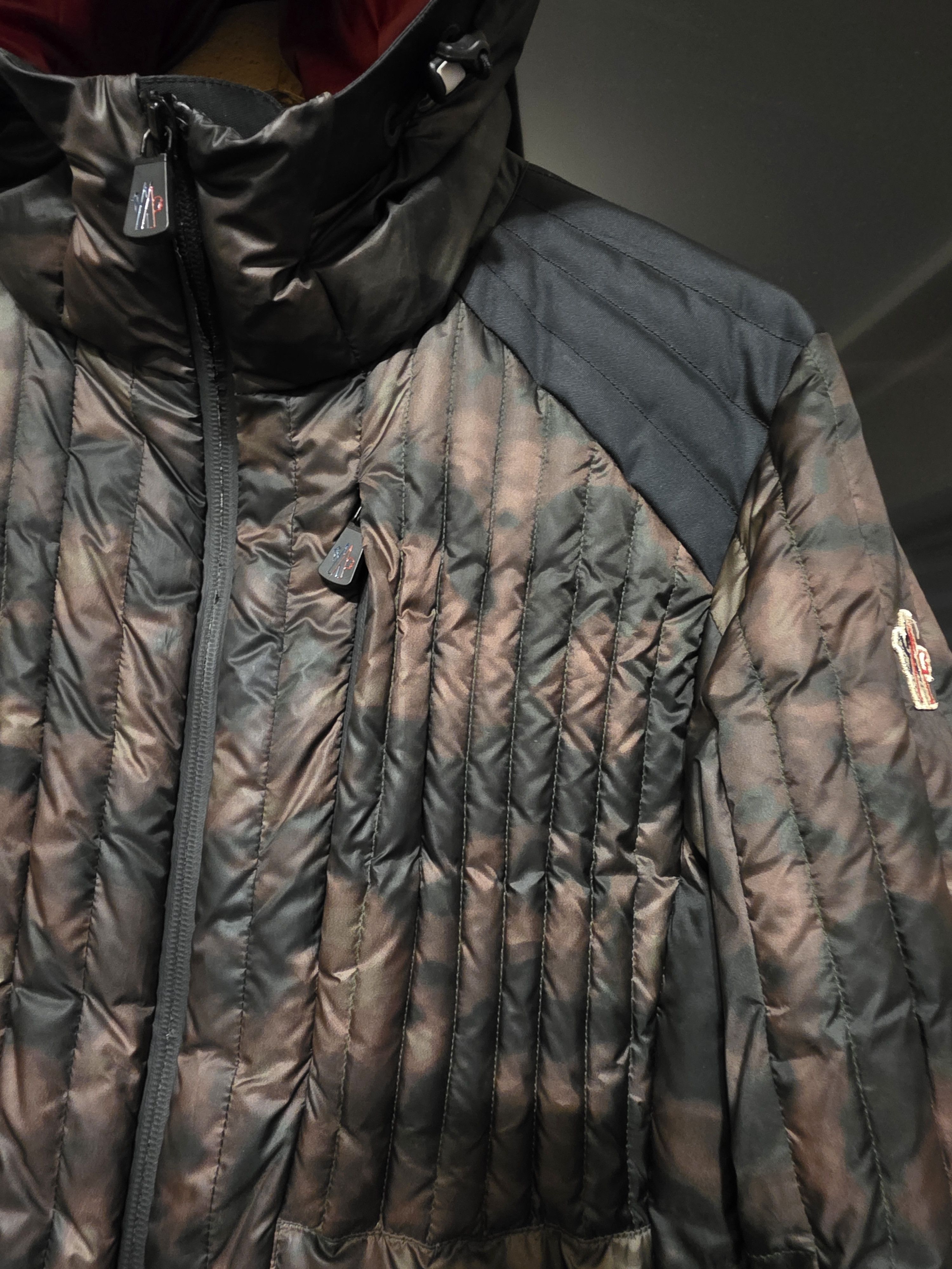 Moncler Grenoble MONCLER Grenoble REDON down jacket with camouflage L Size US L / EU 52-54 / 3 - 8 Thumbnail